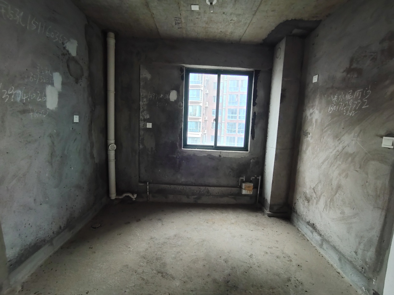 天鹅湖1号 4室2厅2卫 62.0万 天鹅湖1号 4室2厅2卫 62.0万室内图