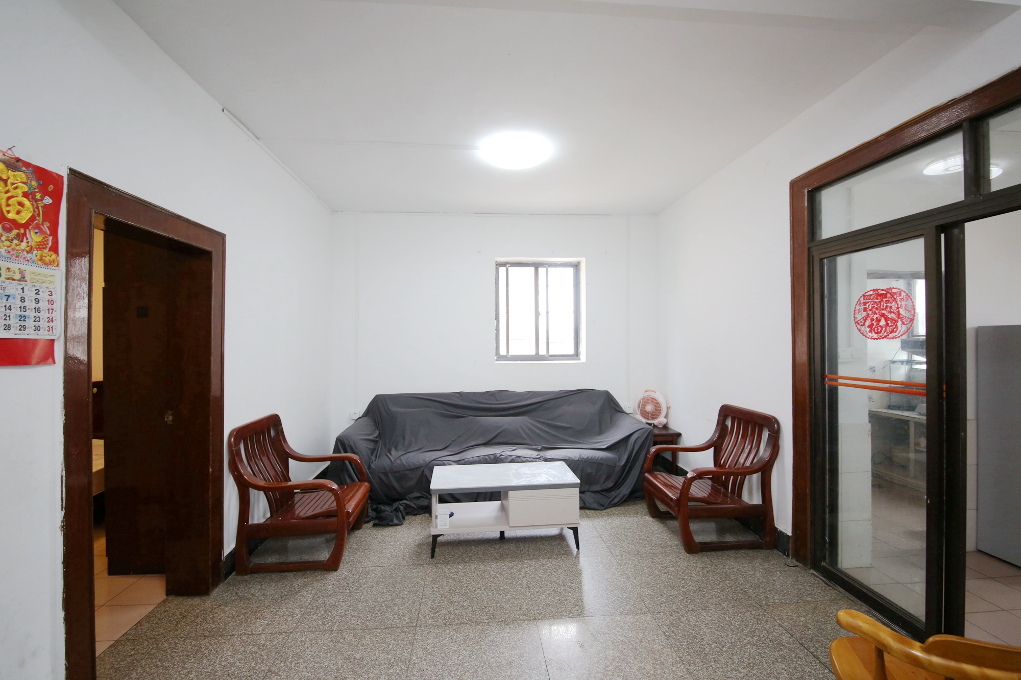 73分局（电信宿舍）  3室2厅1卫    70.0万客厅