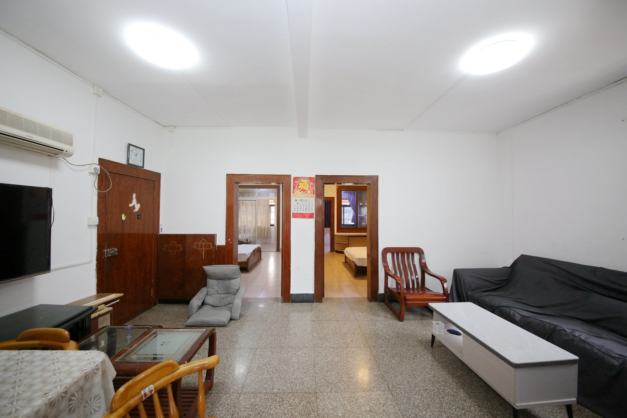 73分局（电信宿舍）  3室2厅1卫    70.0万客厅