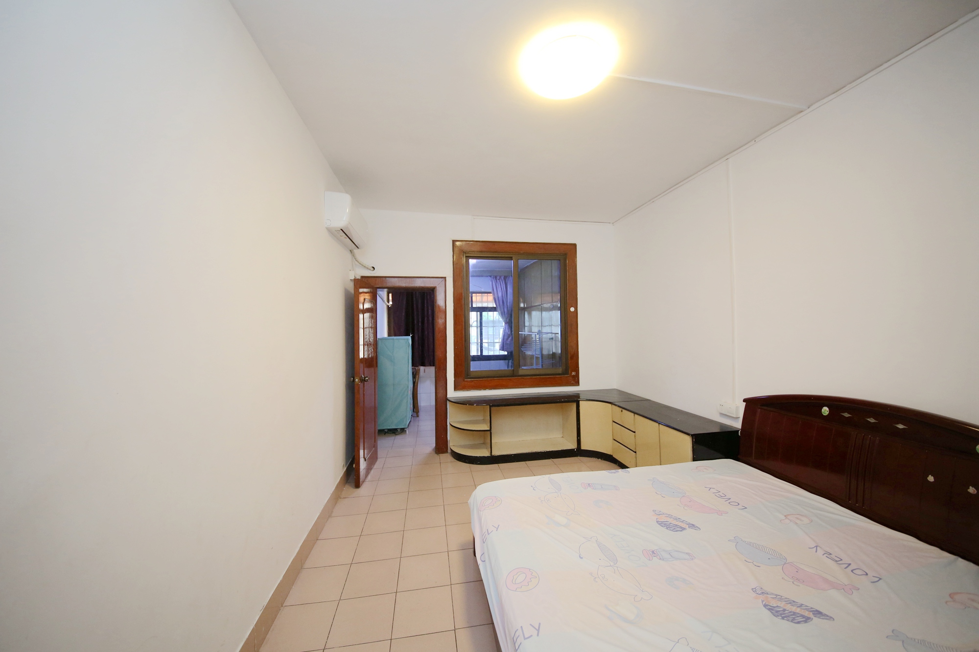 73分局（电信宿舍）  3室2厅1卫    70.0万卧室