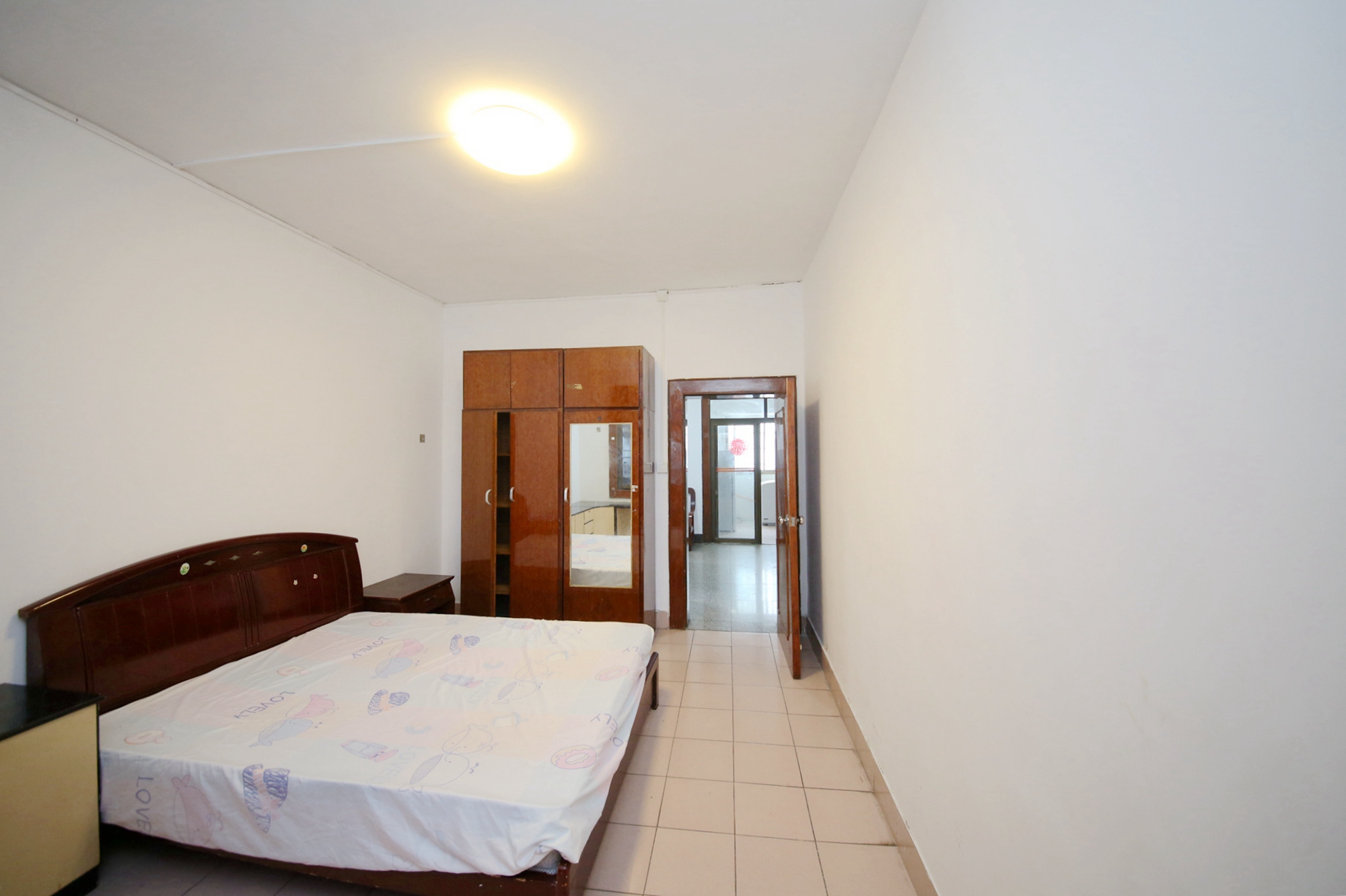 73分局（电信宿舍）  3室2厅1卫    70.0万卧室