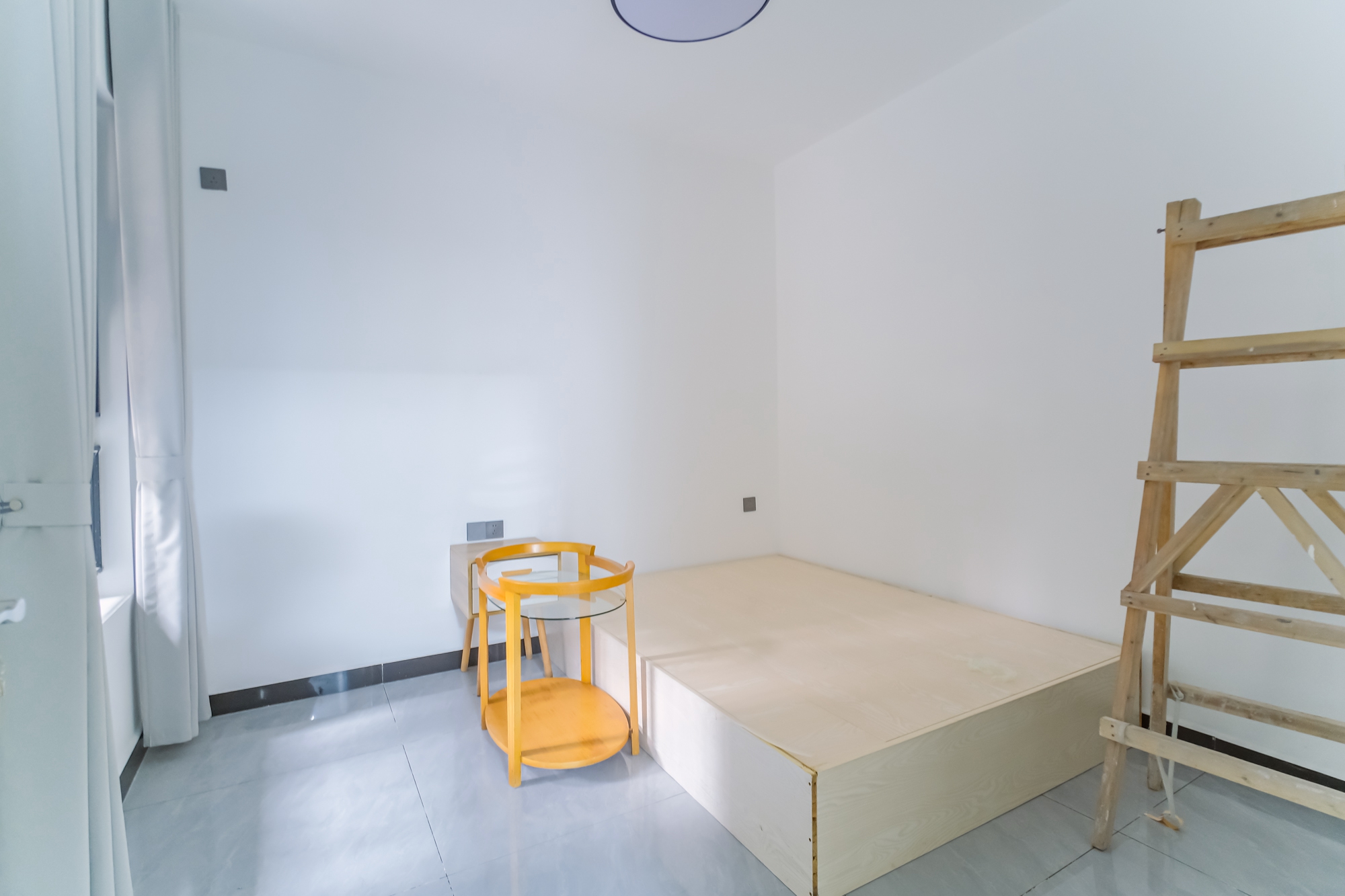 三一街区 5室2厅2卫 165.0万 三一街区 5室2厅2卫 165.0万卧室