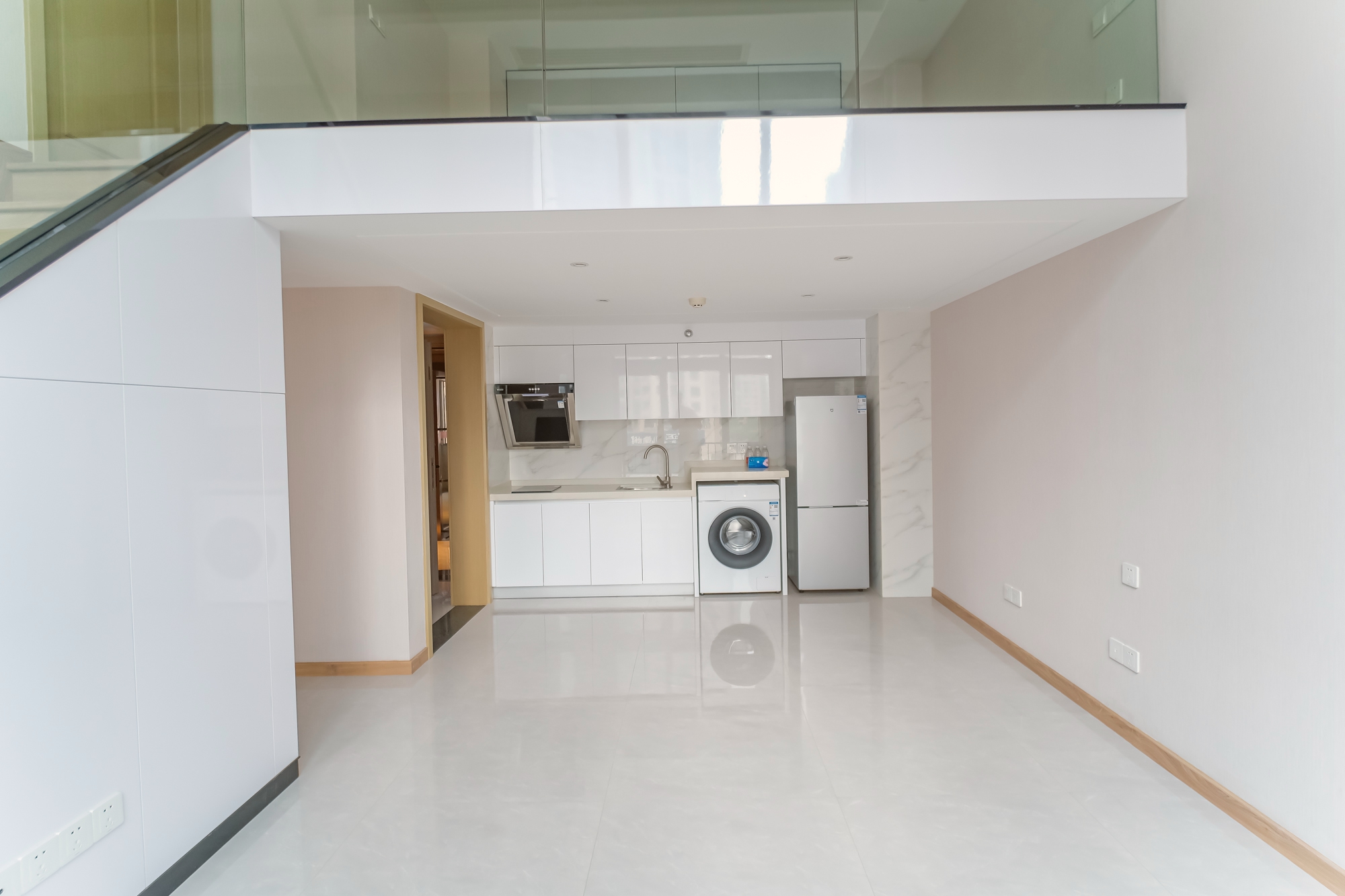 运达锦绣广场  3室1厅1卫    120.0万 运达锦绣广场  3室1厅1卫    120.0万客厅