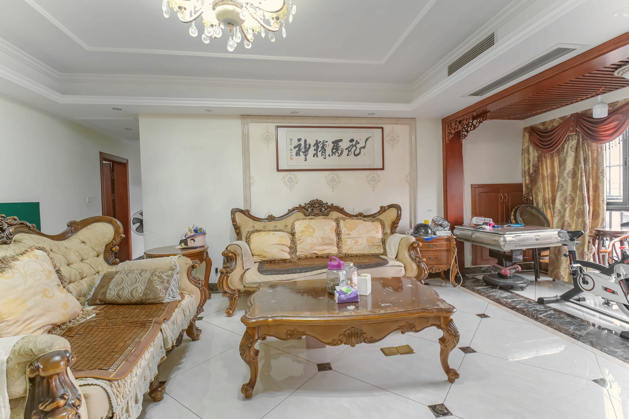 三一街区  7室3厅3卫   148.90万其他