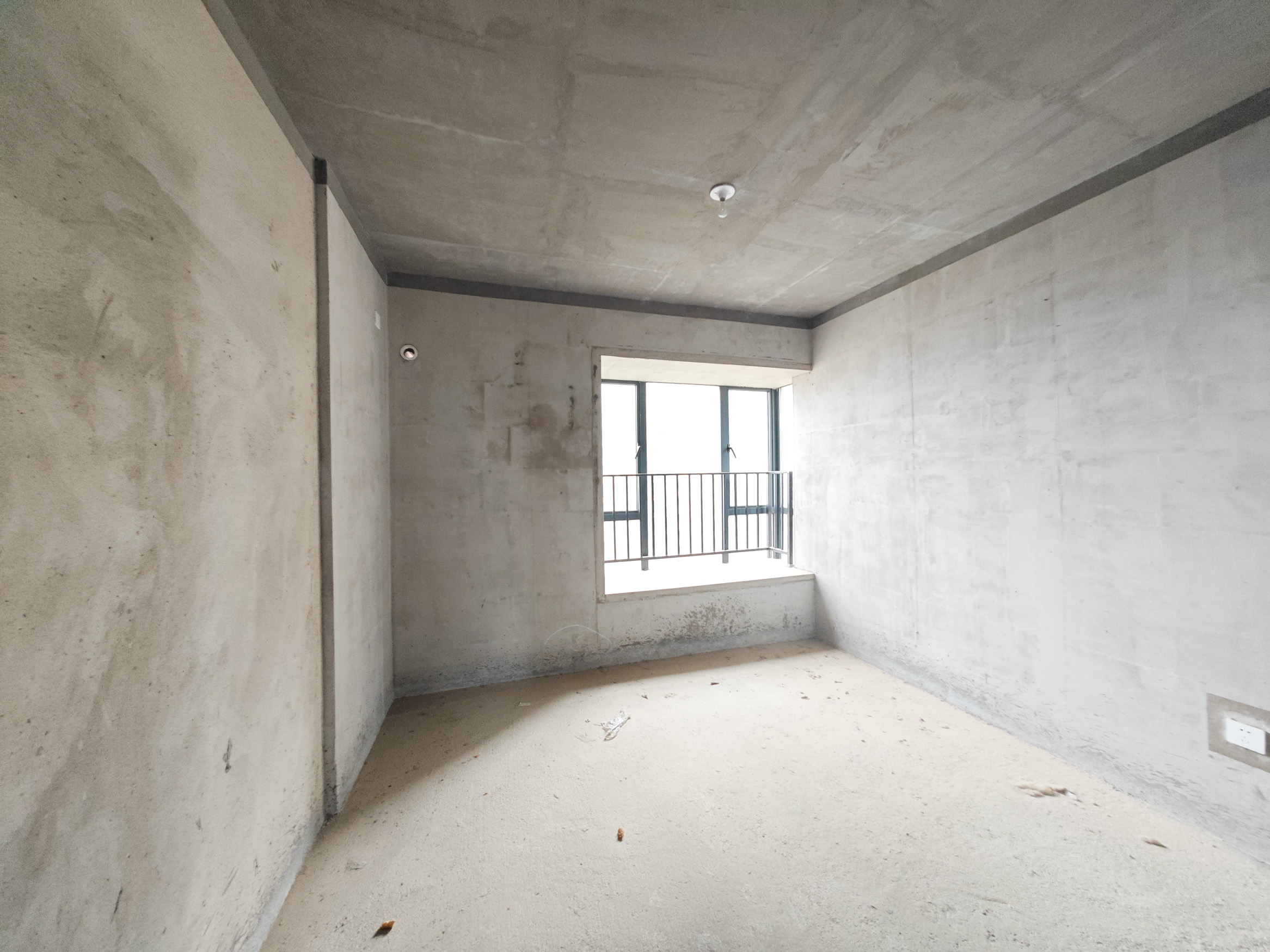 中建嘉和城  4室2厅2卫   125.00万卧室