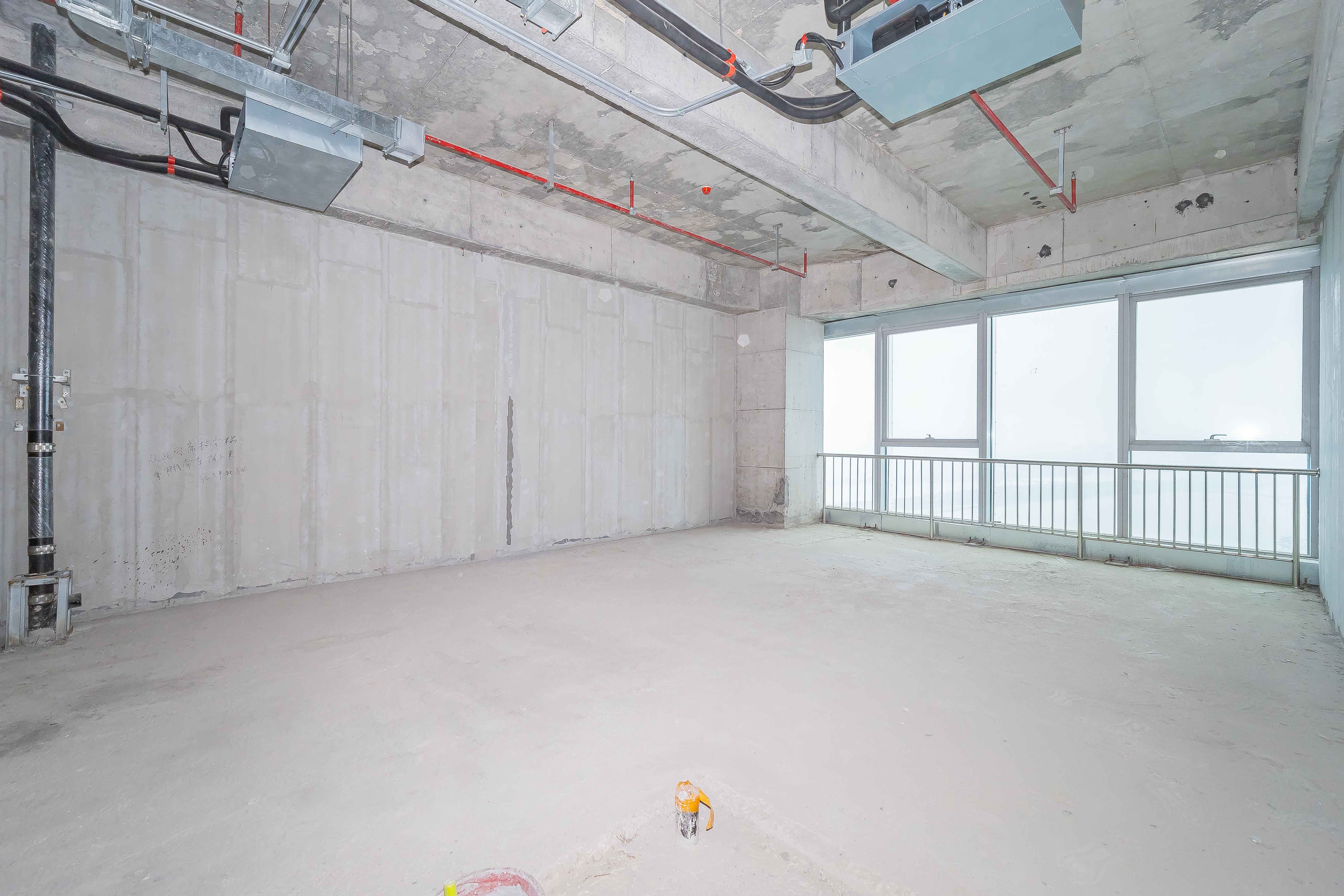 汇景发展环球中心  1室1厅1卫   130.00万阳台