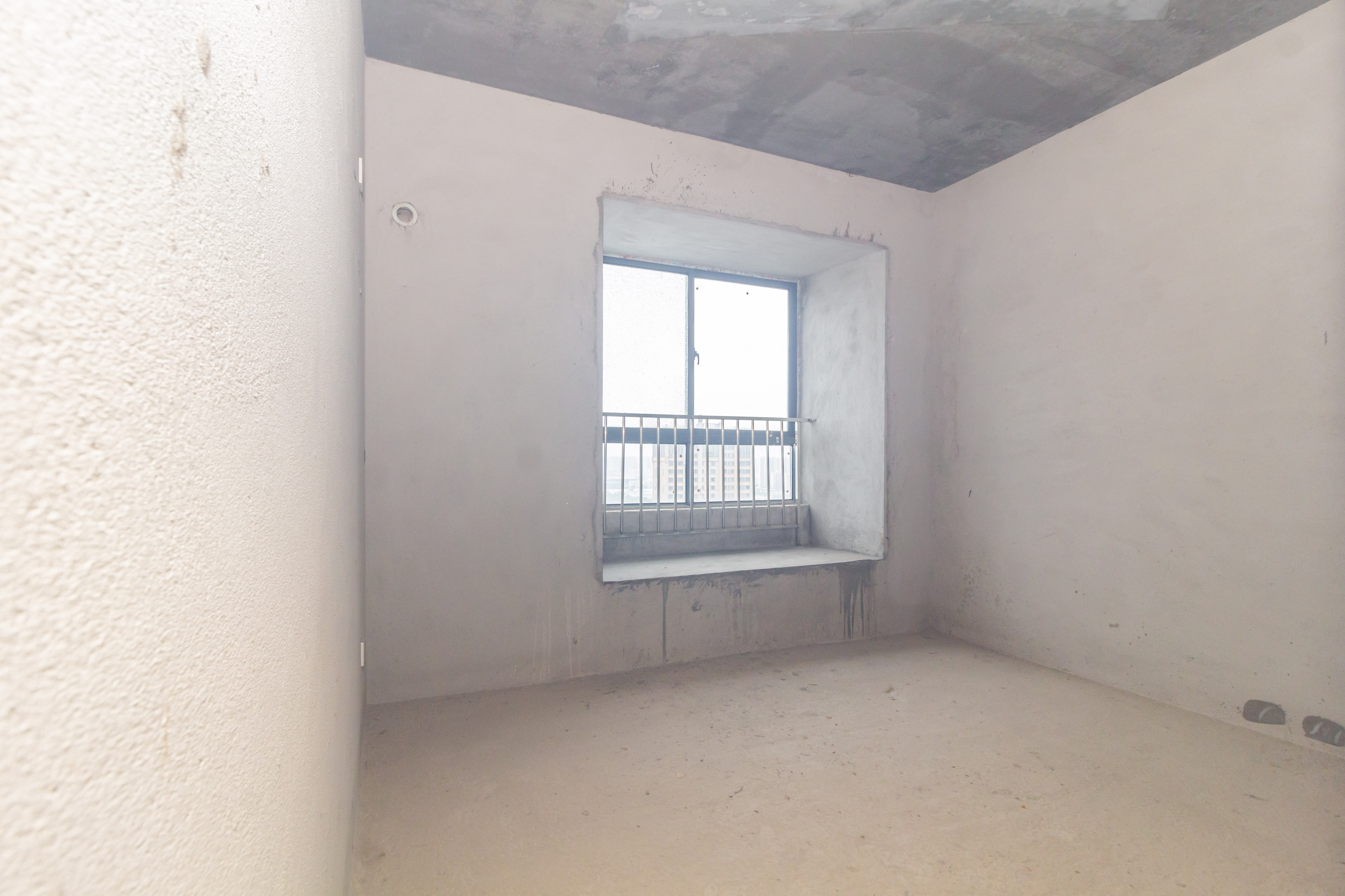 辉宏橄榄城 4室2厅2卫 87.0万 辉宏橄榄城 4室2厅2卫 87.0万卧室