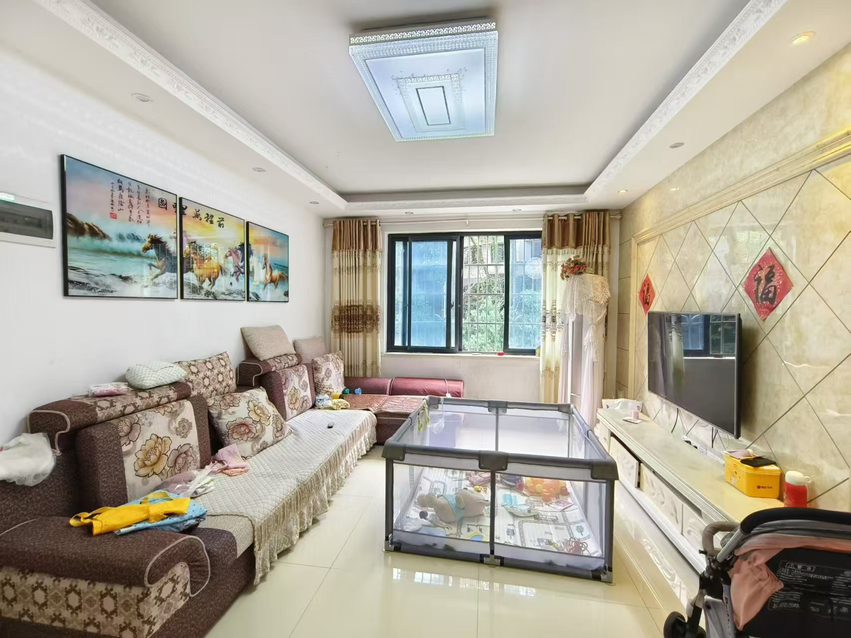 圣华名城建设北路110号 4室2厅2卫 46.0万 圣华名城建设北路110号 4室2厅2卫 46.0万室内图