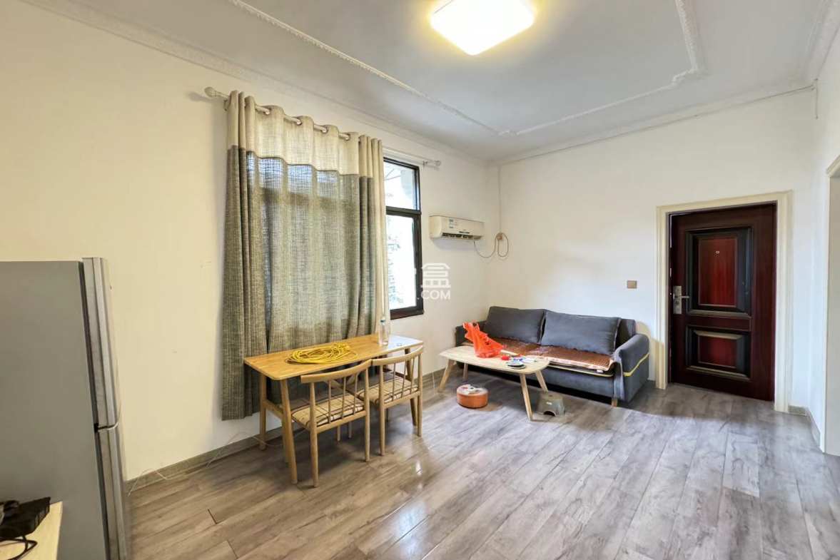 王塔冲一村 2室2厅1卫 19.8万 王塔冲一村 2室2厅1卫 19.8万室内图