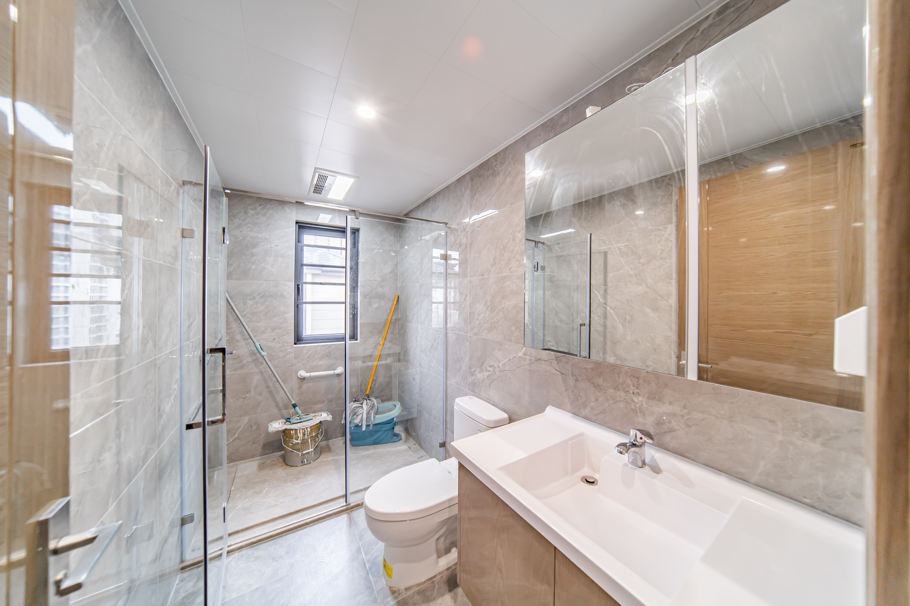 保利天汇  5室2厅3卫    478.0万 保利天汇  5室2厅3卫    478.0万卫生间