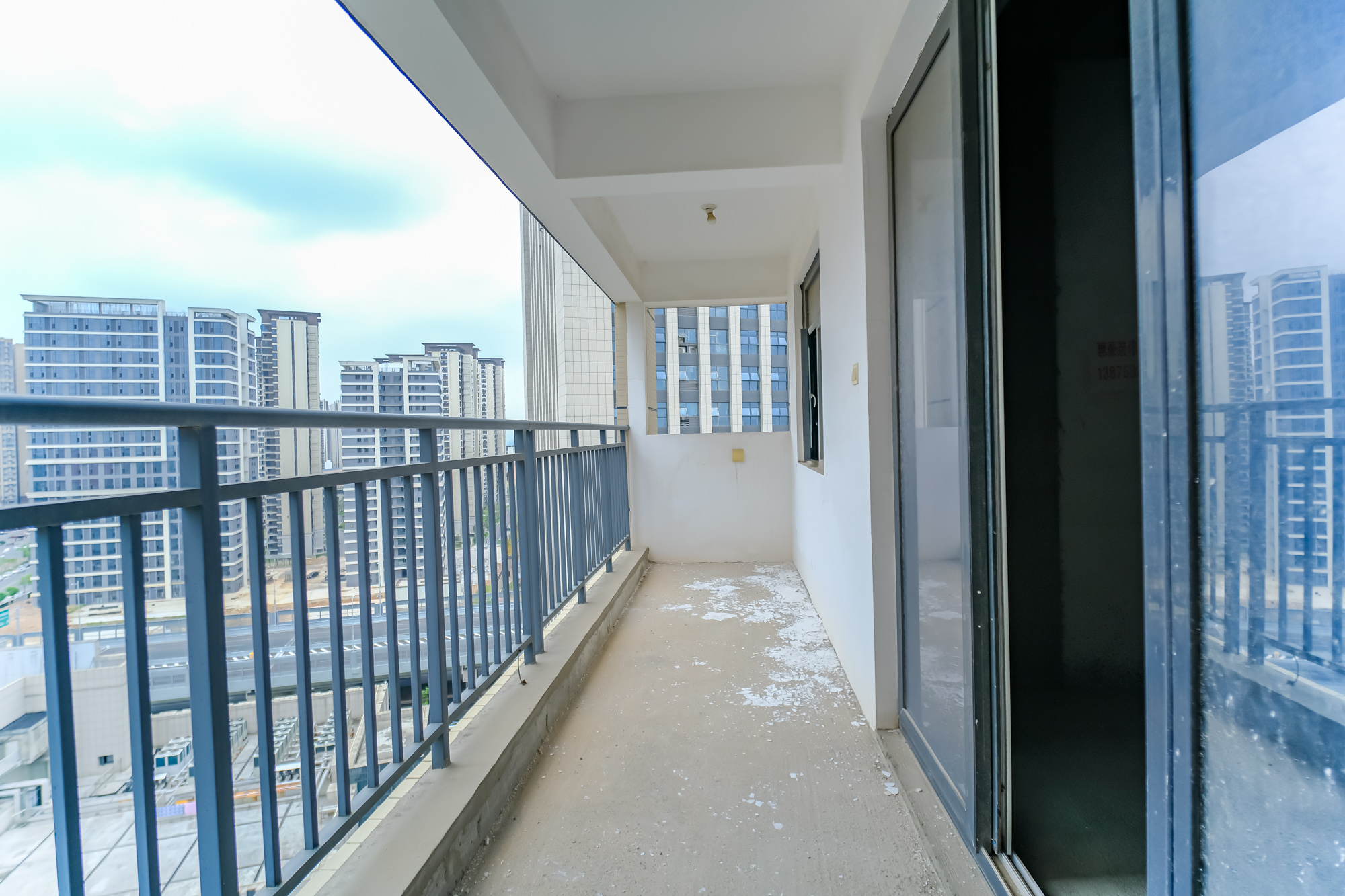 和悦城(蟠龙景苑) 3室2厅1卫 66.0万 和悦城(蟠龙景苑) 3室2厅1卫 66.0万阳台