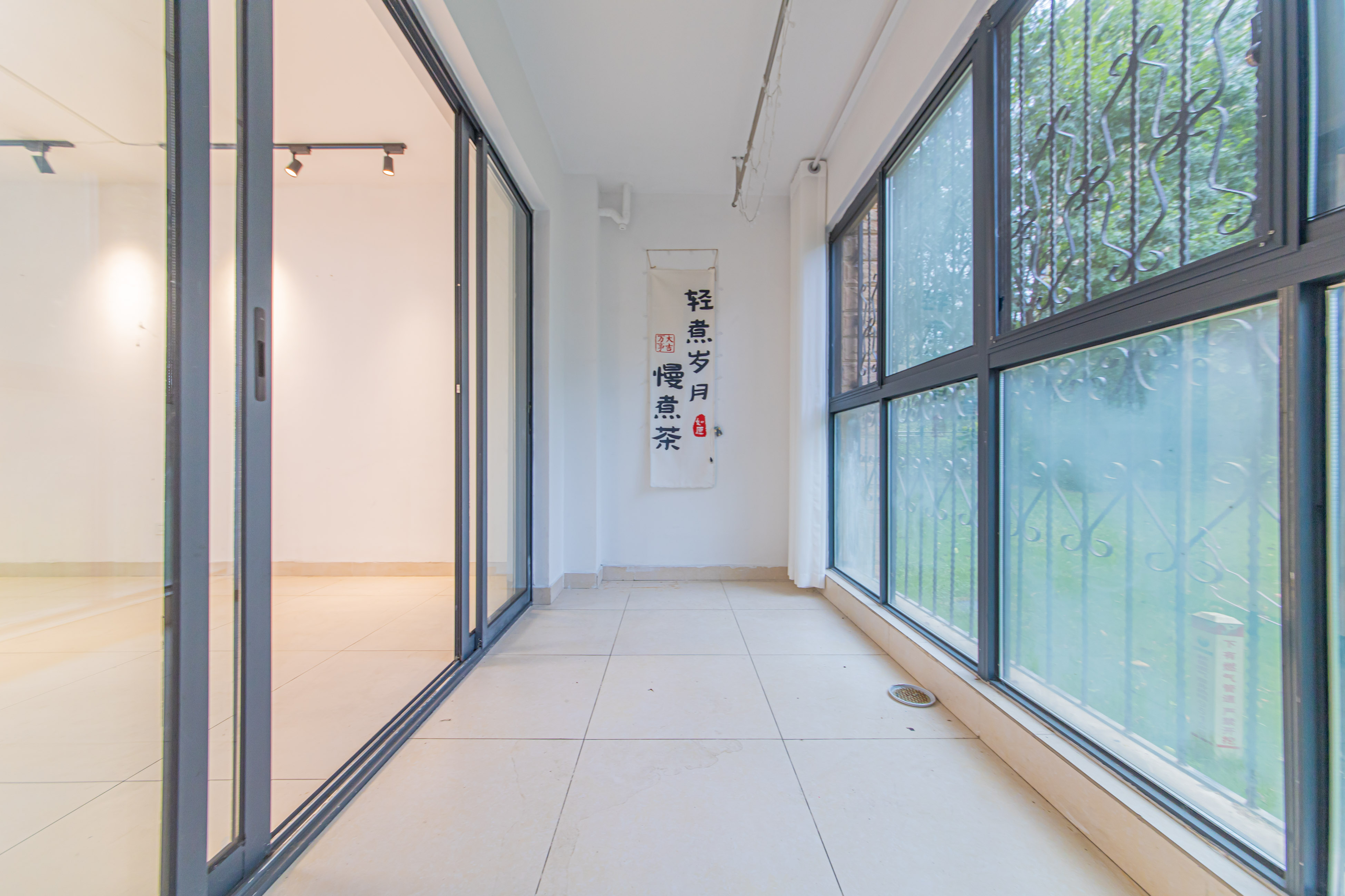 中建芙蓉嘉苑  3室2厅1卫    89.98万阳台