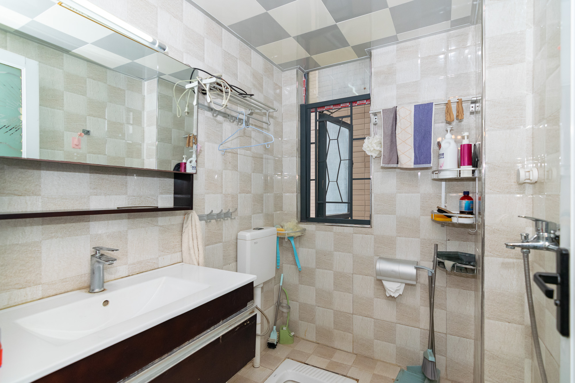 联诚国际城 2室2厅1卫 52.8万 联诚国际城 2室2厅1卫 52.8万卫生间