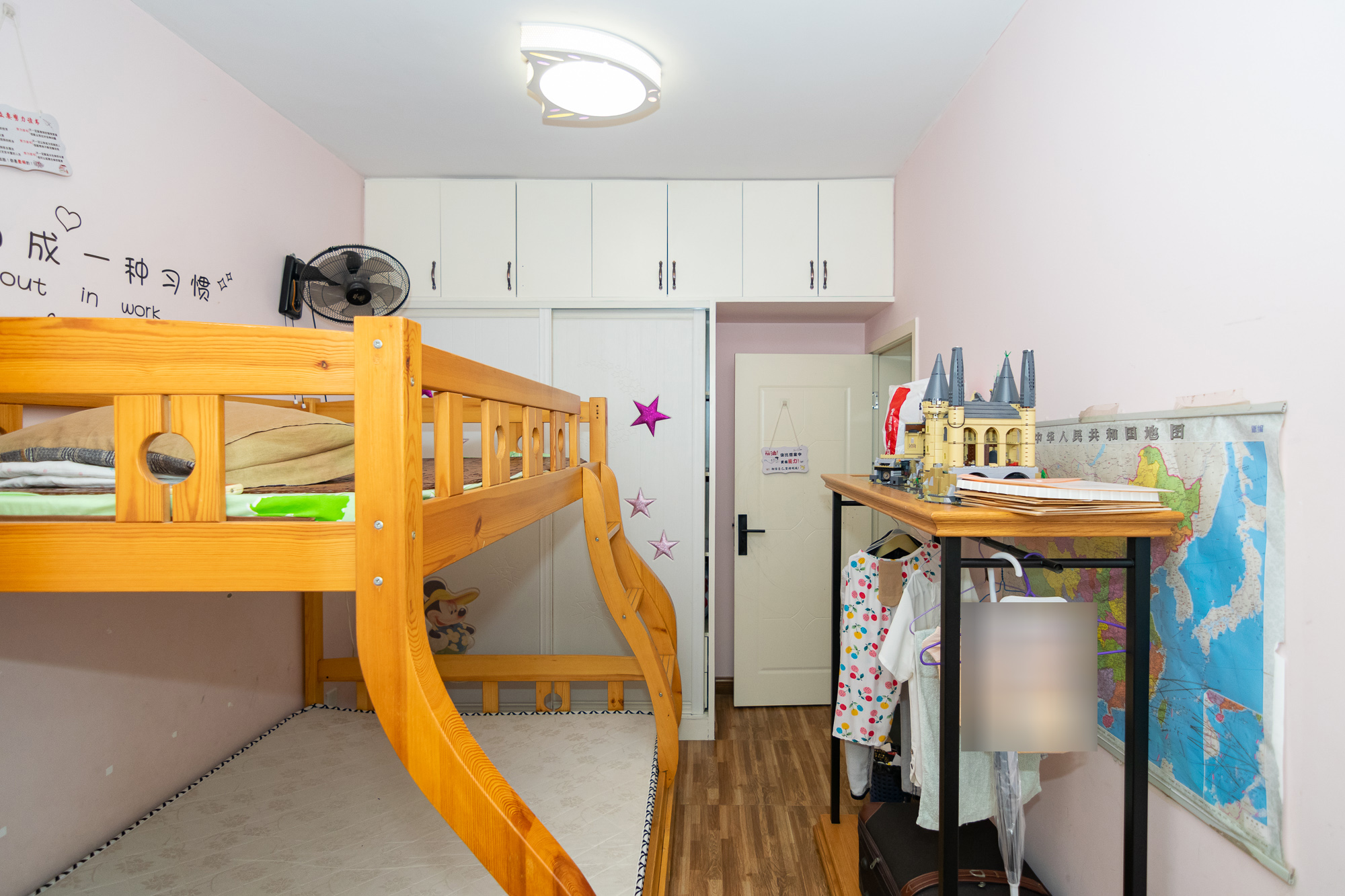 联诚国际城 2室2厅1卫 52.8万 联诚国际城 2室2厅1卫 52.8万卧室