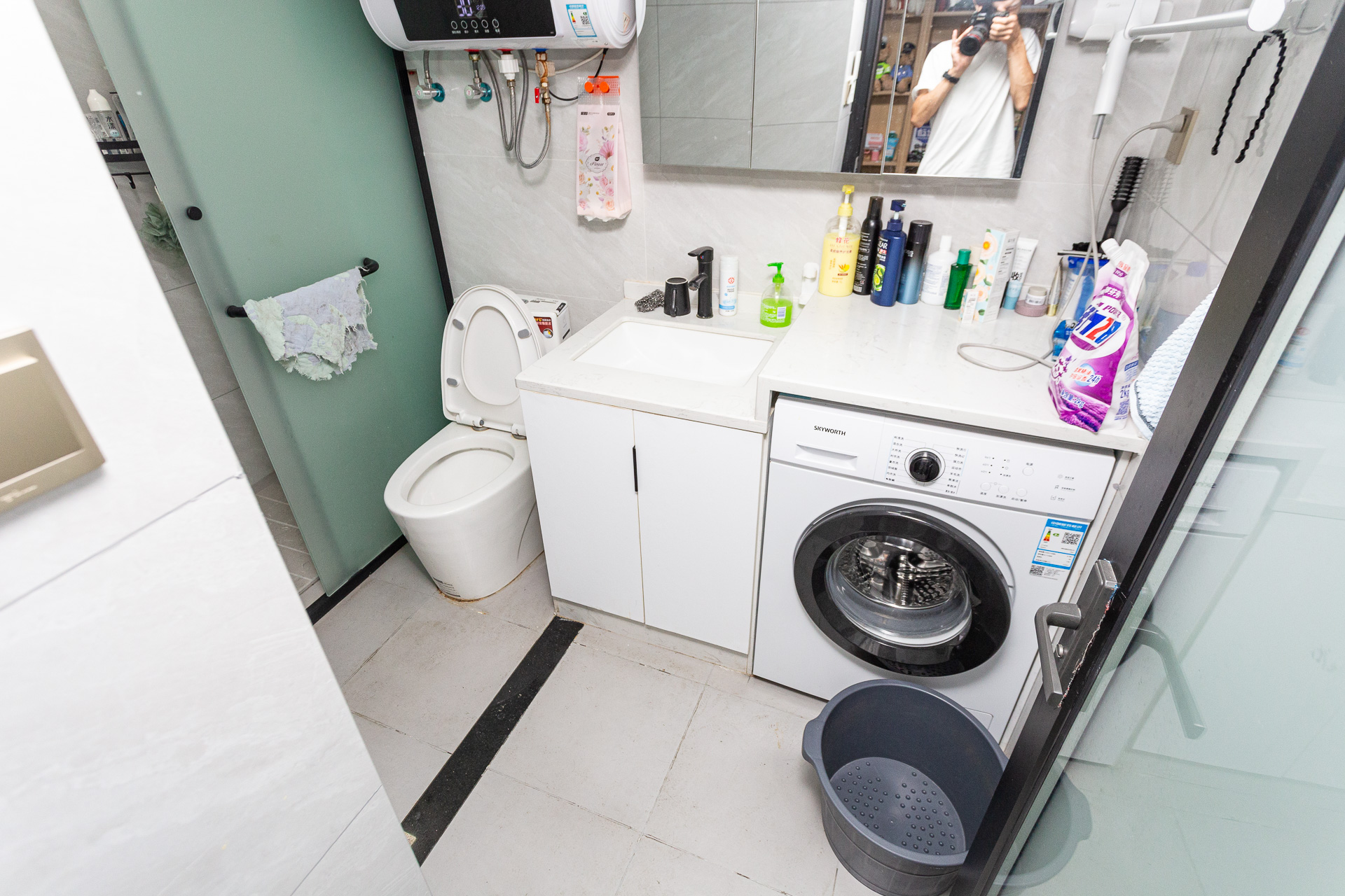 长燃润和天地(长润小区印湘江)  1室1厅1卫    38.0万 长燃润和天地(长润小区印湘江)  1室1厅1卫    38.0万卫生间