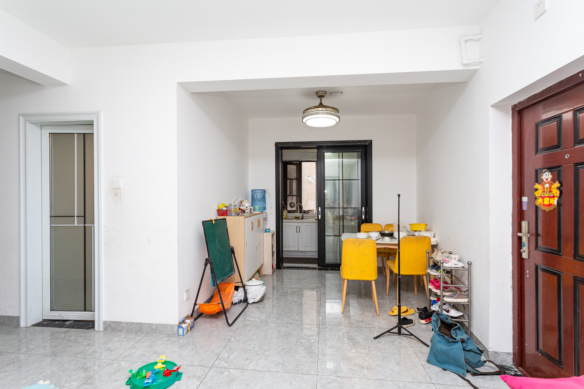 勤诚达境界城 4室2厅2卫 105.0万 勤诚达境界城 4室2厅2卫 105.0万客厅