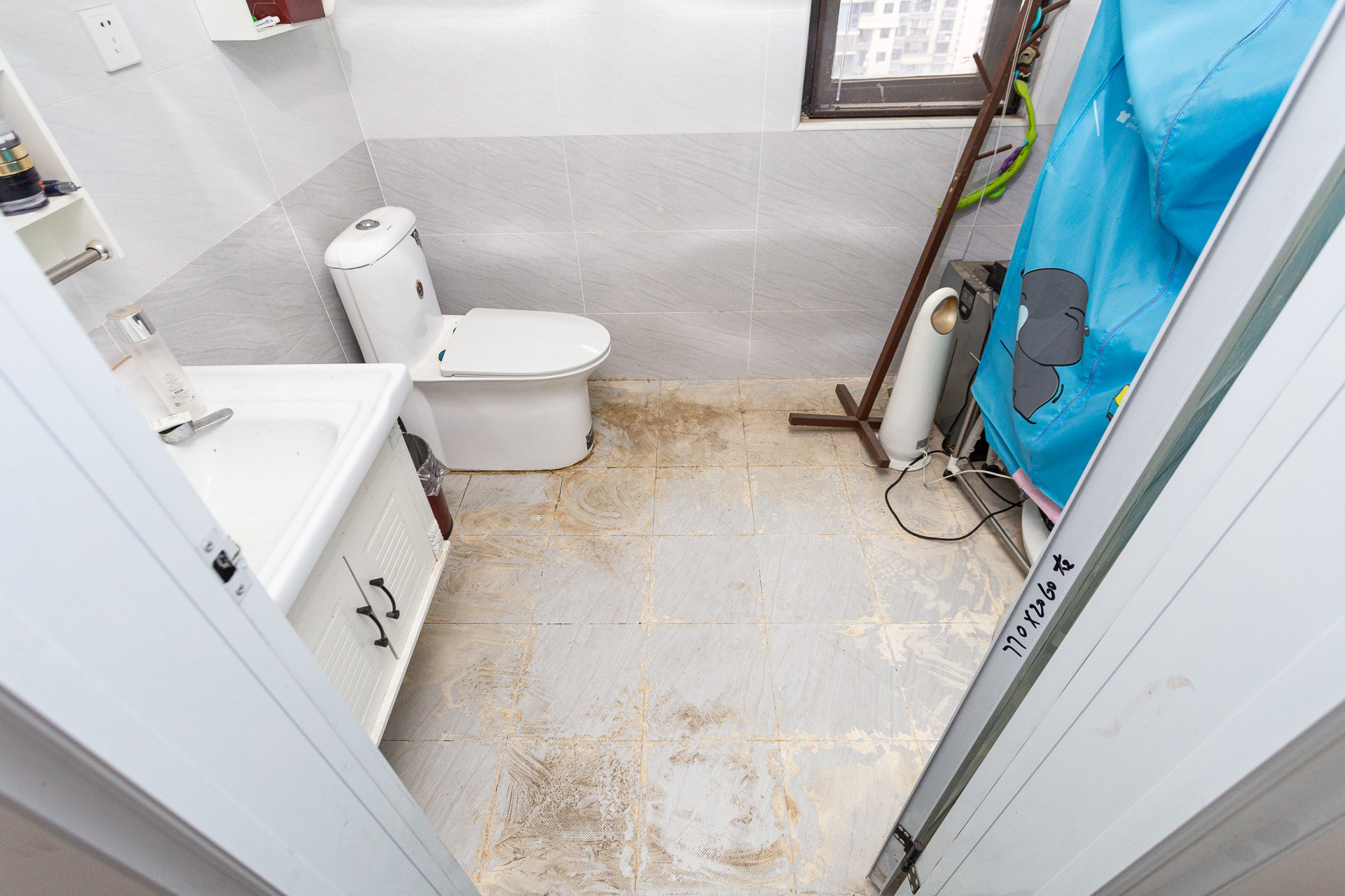 勤诚达境界城 4室2厅2卫 105.0万 勤诚达境界城 4室2厅2卫 105.0万卫生间