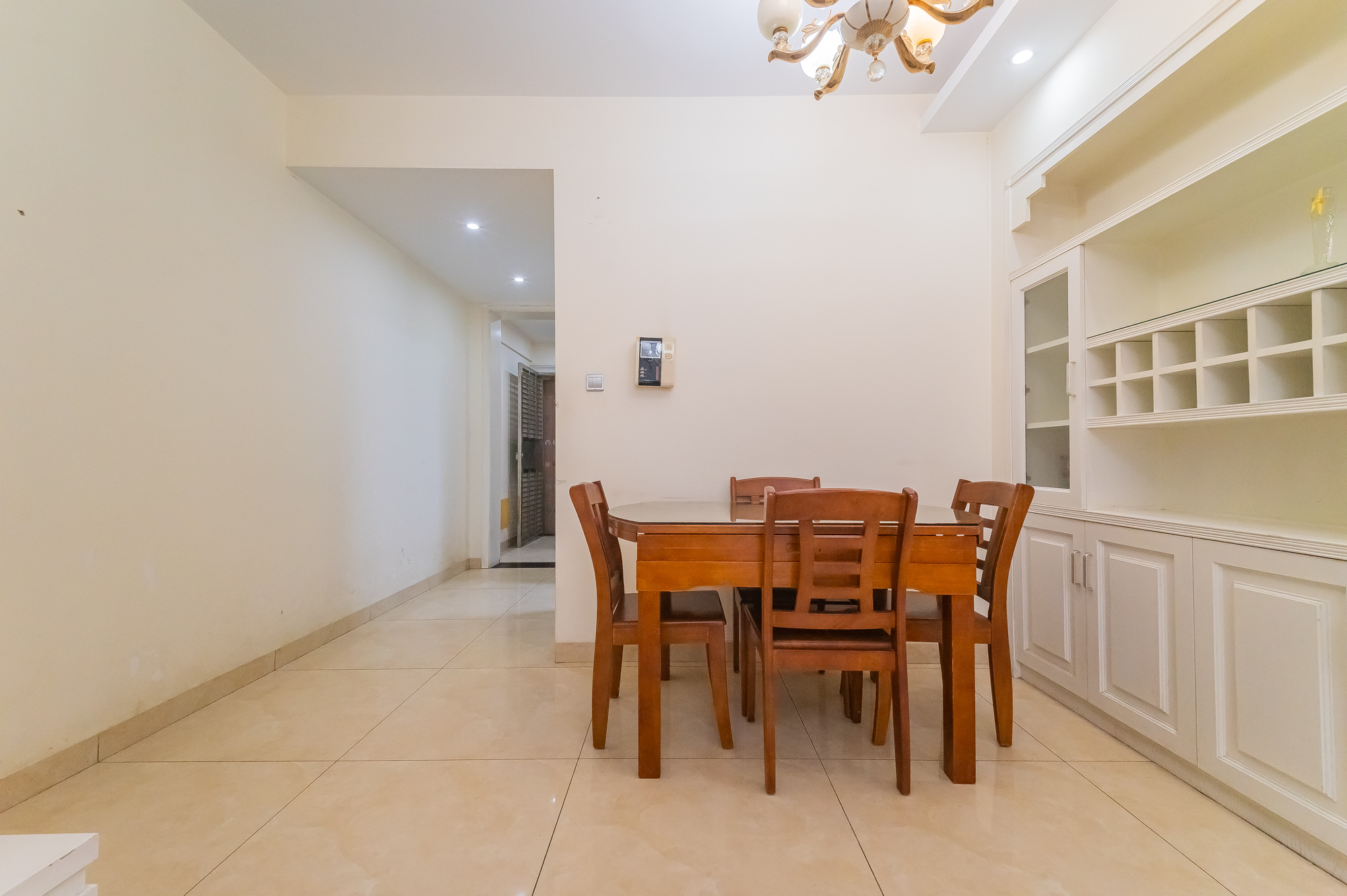 恒基凯旋门一二期  3室2厅1卫    75.0万 恒基凯旋门一二期  3室2厅1卫    75.0万客厅