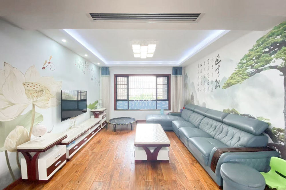 中海梅溪湖壹号  3室2厅2卫    162.0万