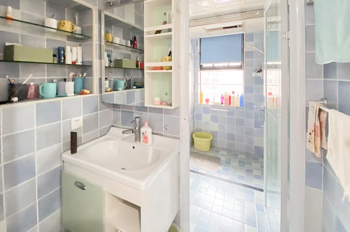 中海梅溪湖壹号 3室2厅2卫 162.0万 中海梅溪湖壹号 3室2厅2卫 162.0万卫生间