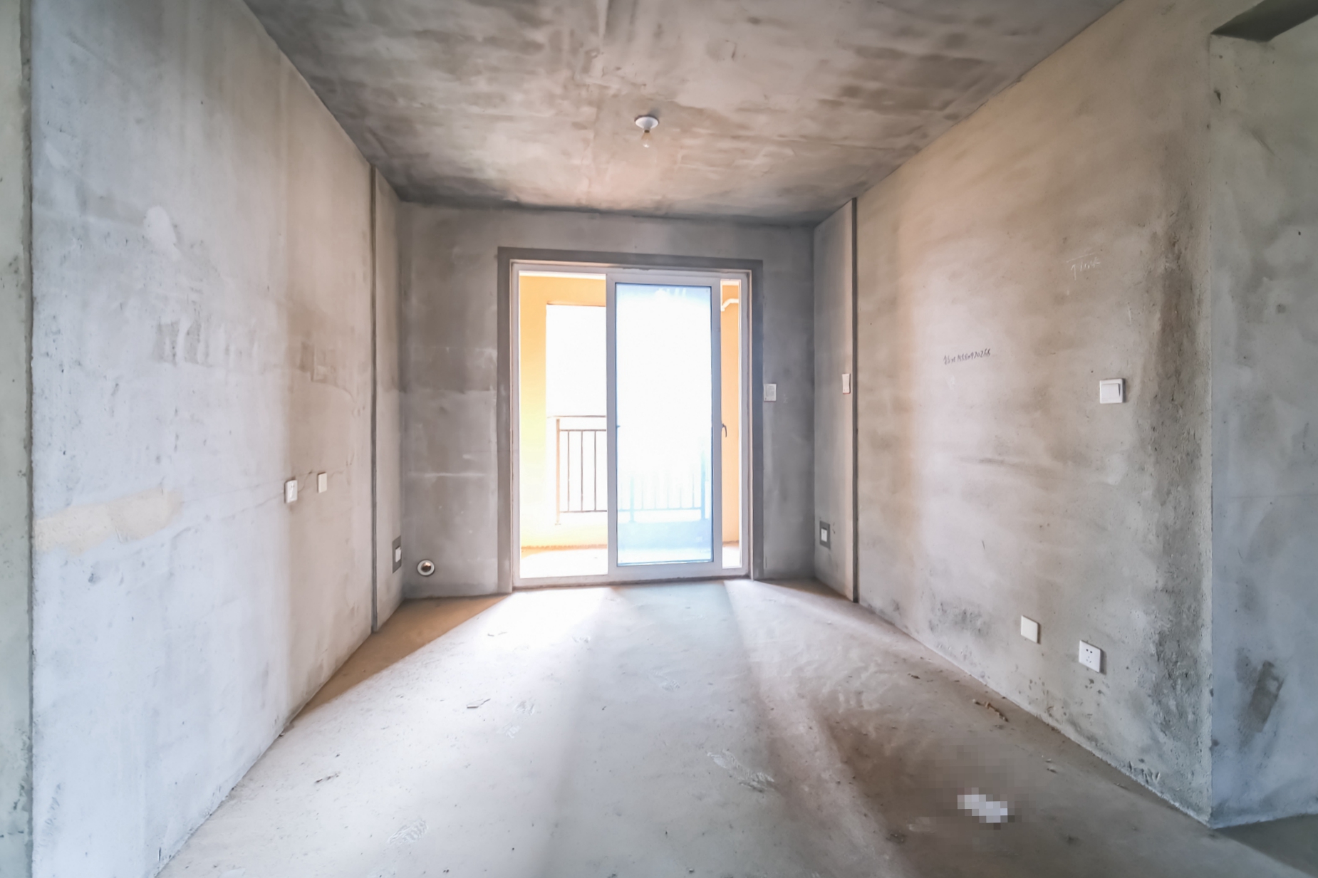 荣盛花语城 3室2厅1卫 57.5万 荣盛花语城 3室2厅1卫 57.5万客厅