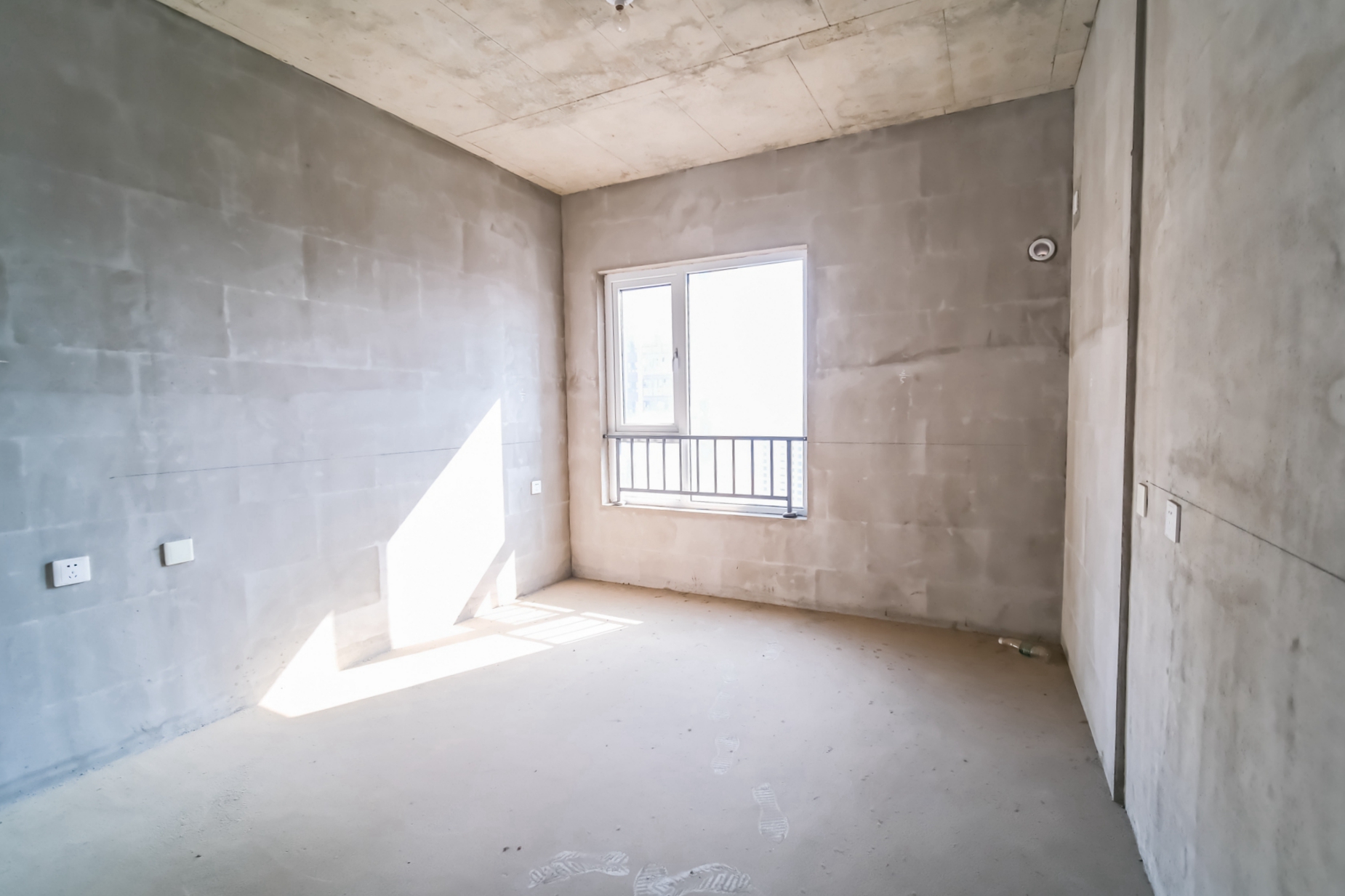 荣盛花语城 3室2厅1卫 57.5万 荣盛花语城 3室2厅1卫 57.5万卧室