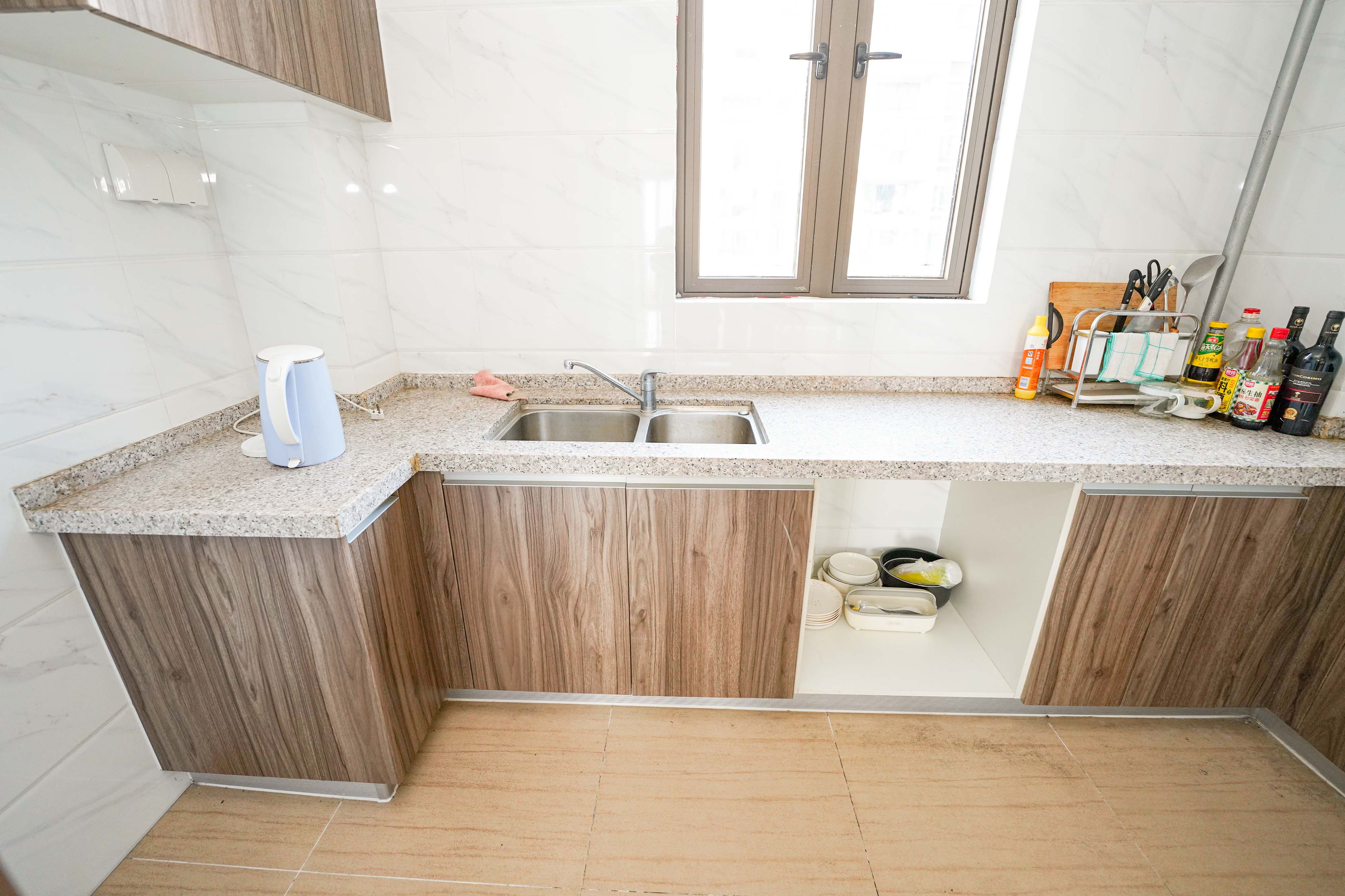 碧桂园公园壹号(凯怡茗苑) 3室2厅1卫 70.0万 碧桂园公园壹号(凯怡茗苑) 3室2厅1卫 70.0万其他