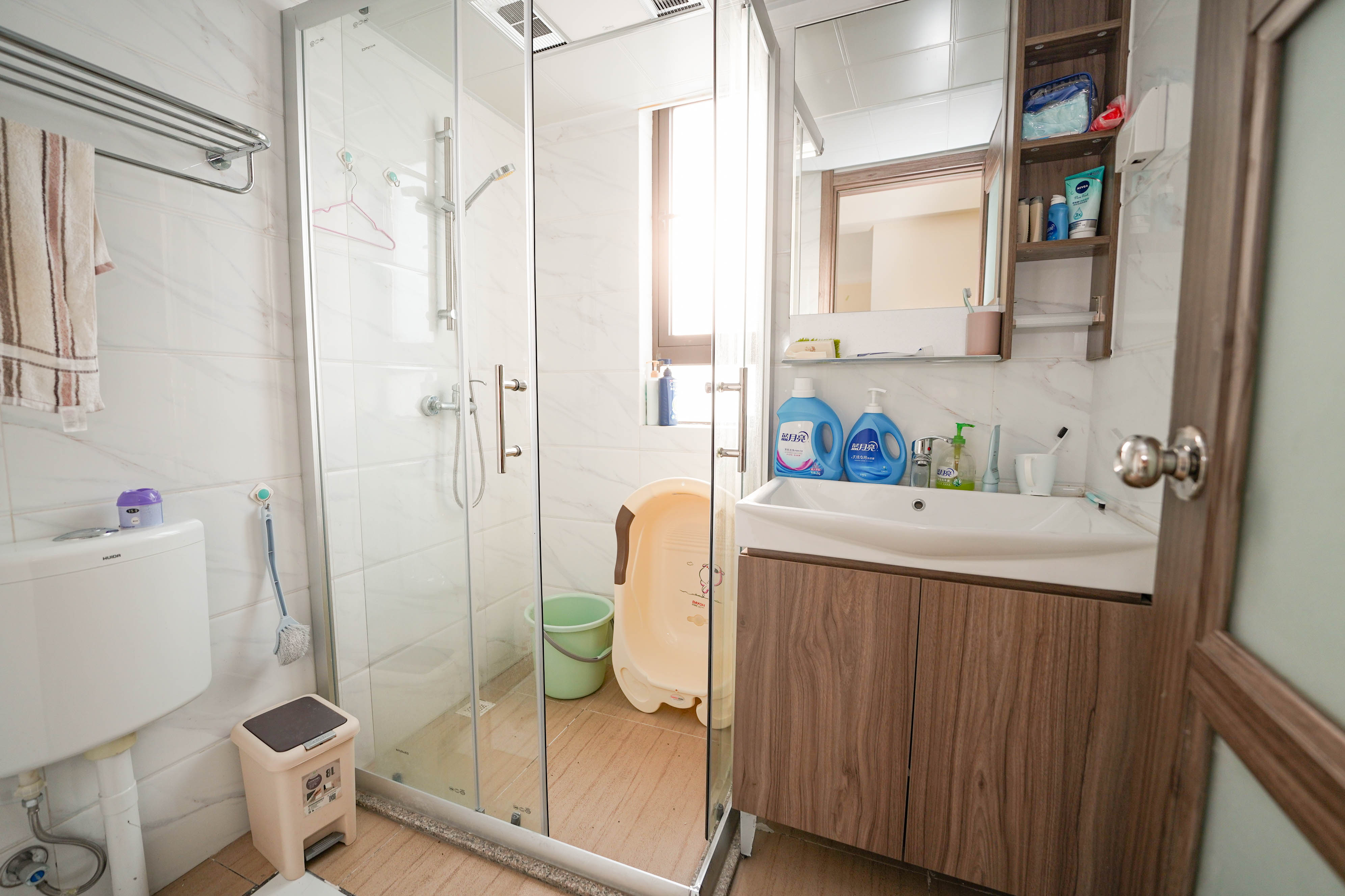 碧桂园公园壹号(凯怡茗苑) 3室2厅1卫 70.0万 碧桂园公园壹号(凯怡茗苑) 3室2厅1卫 70.0万其他