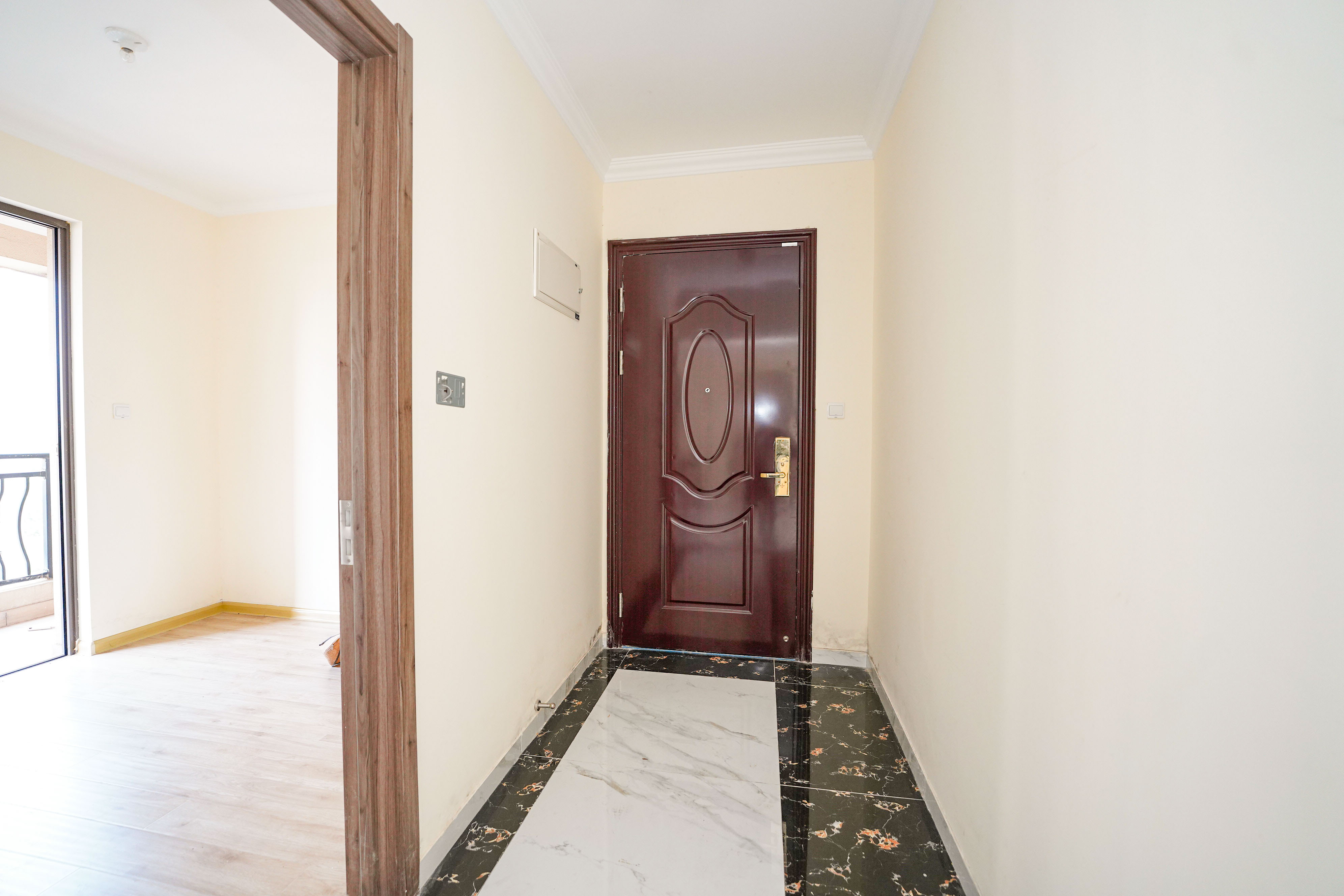 碧桂园公园壹号(凯怡茗苑) 3室2厅1卫 70.0万 碧桂园公园壹号(凯怡茗苑) 3室2厅1卫 70.0万其他