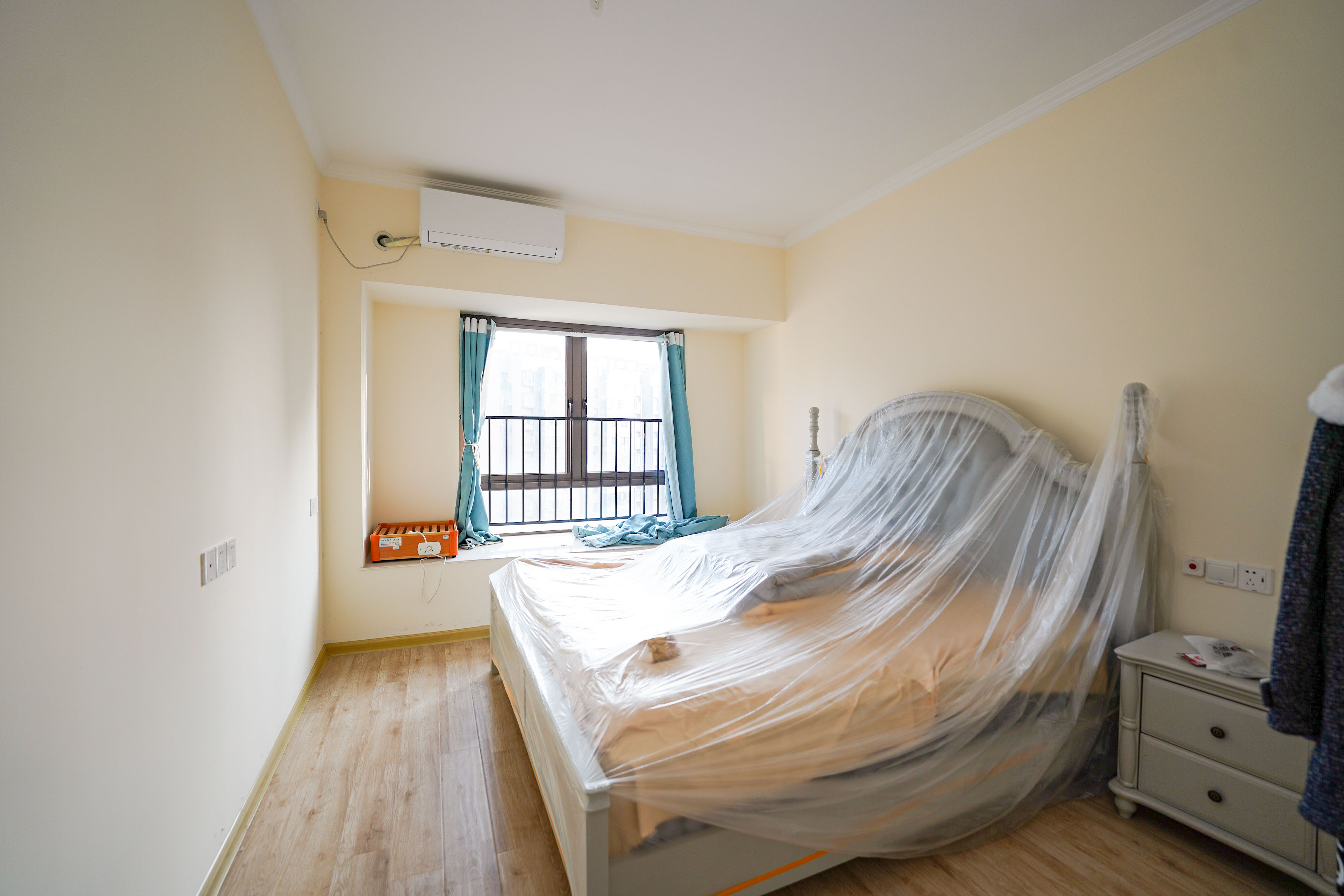 碧桂园公园壹号(凯怡茗苑) 3室2厅1卫 70.0万 碧桂园公园壹号(凯怡茗苑) 3室2厅1卫 70.0万卧室