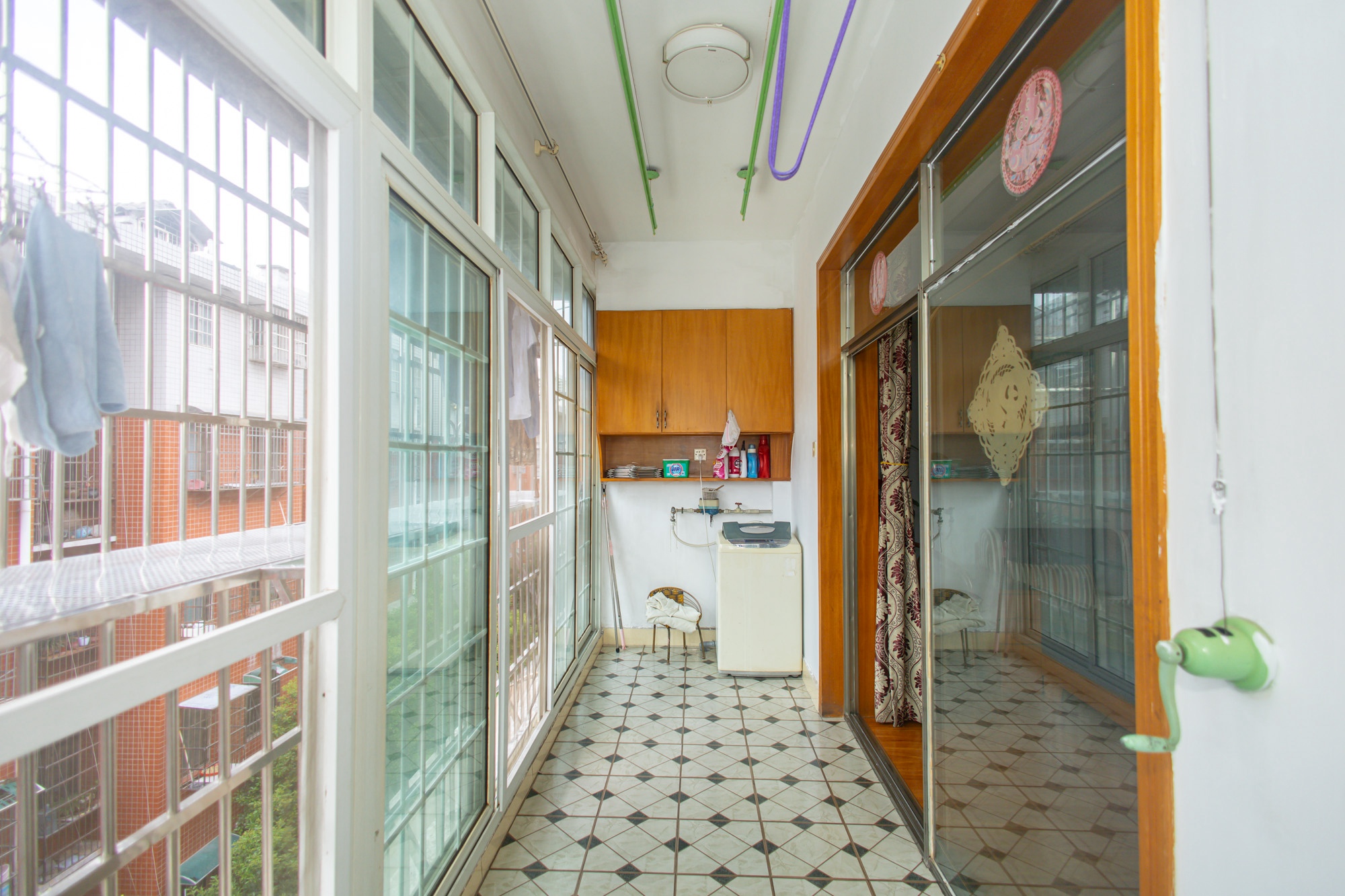 湘绣城  3室2厅2卫    60.0万 湘绣城  3室2厅2卫    60.0万阳台