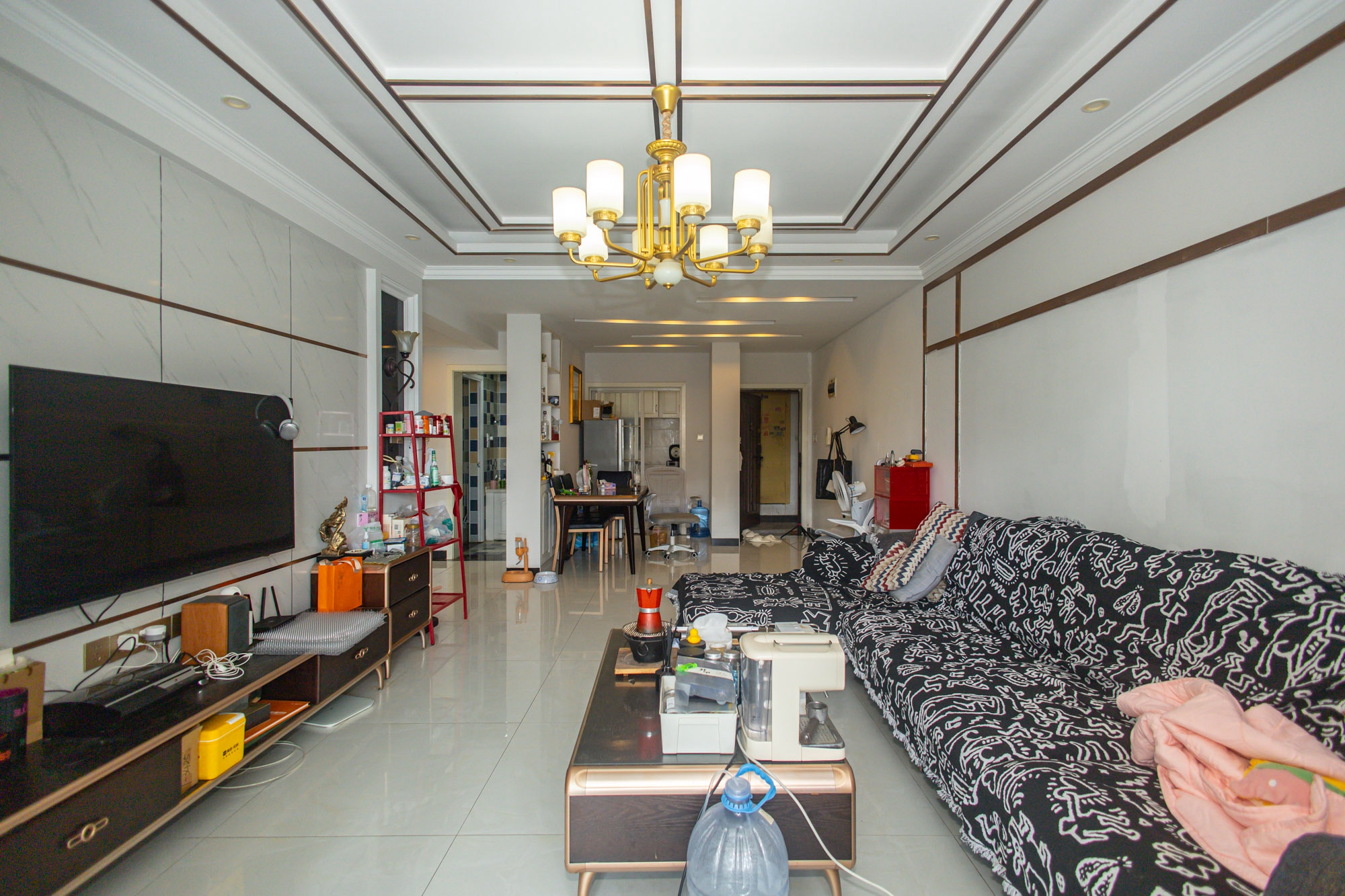 紫晶城 3室2厅1卫 69.8万 紫晶城 3室2厅1卫 69.8万客厅