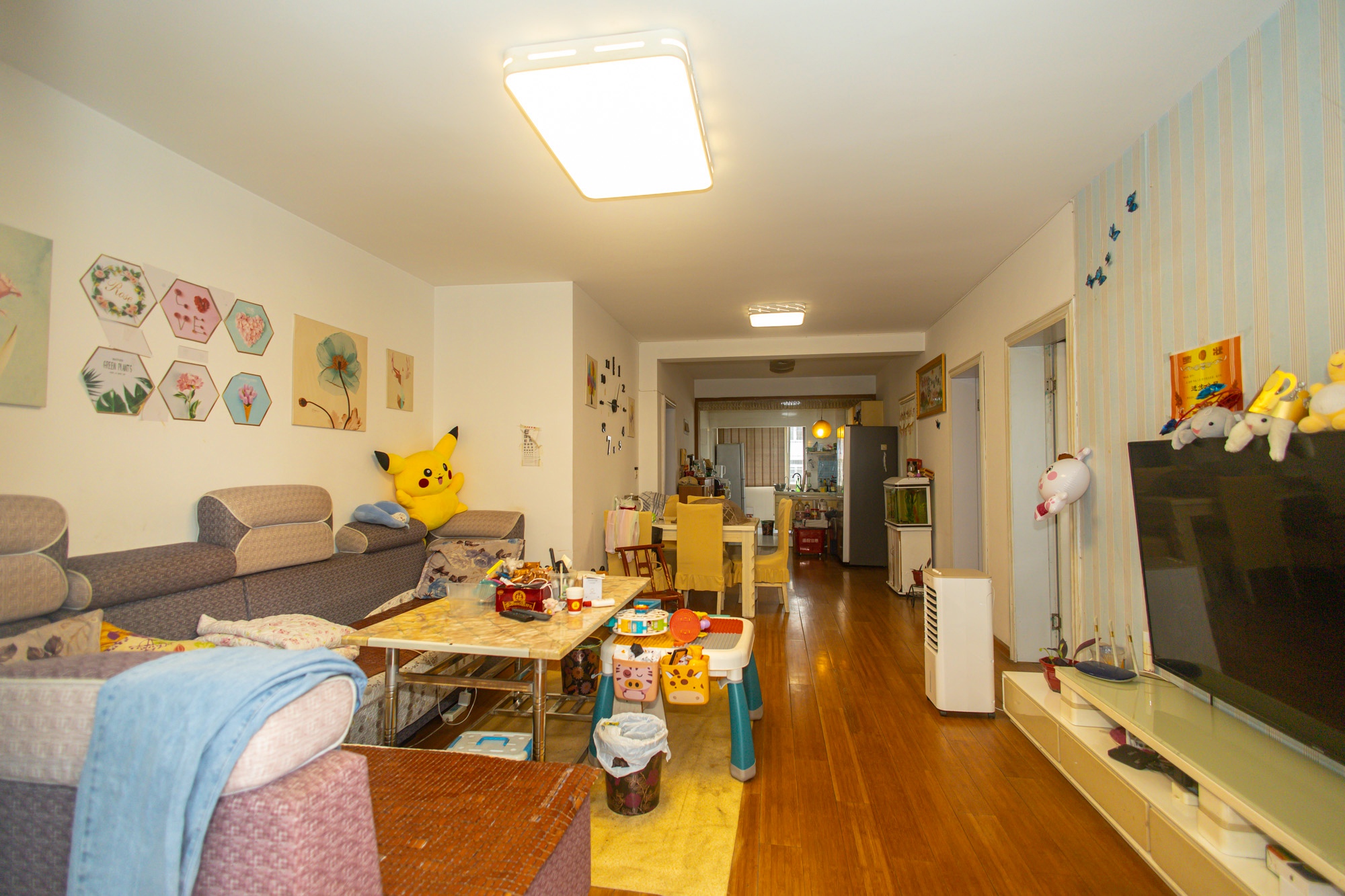 晶华美地 3室2厅1卫 60.0万 晶华美地 3室2厅1卫 60.0万客厅