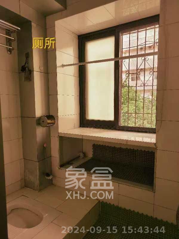 英才园二片  2室2厅1卫   2500.00元/月室内图