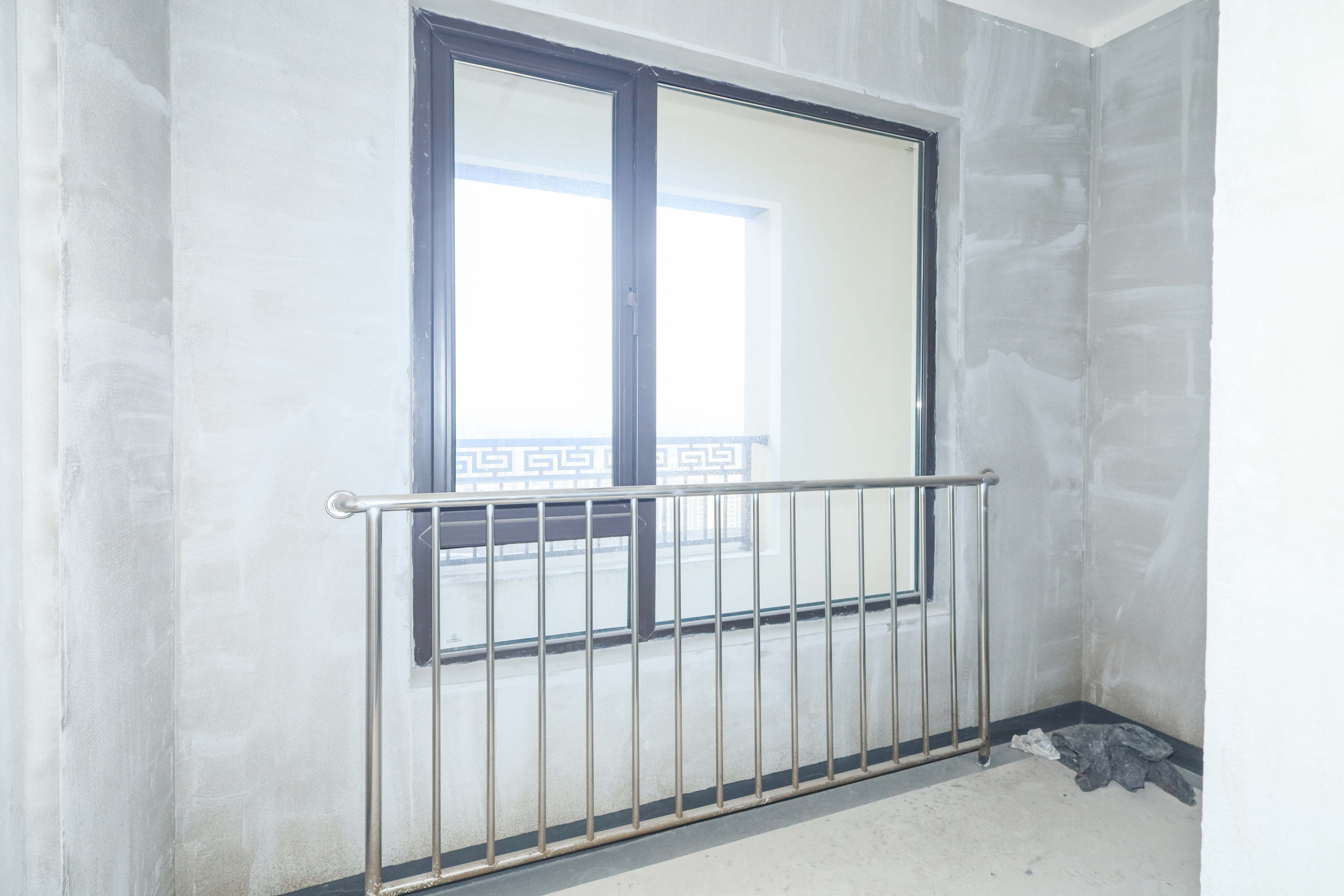 建发央著  4室2厅2卫   258.00万卧室