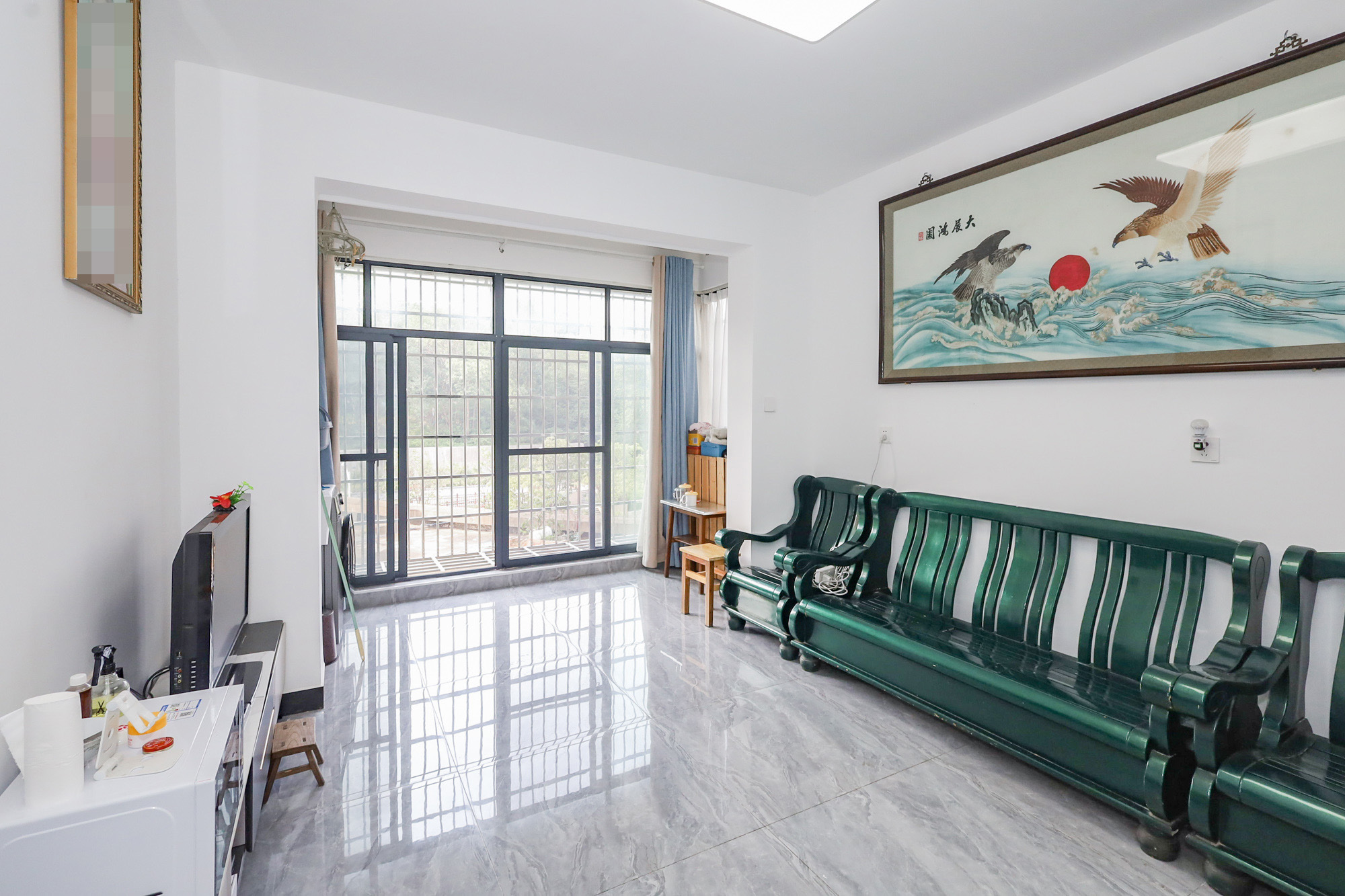 谷山庭院二期  2室2厅1卫    60.0万 谷山庭院二期  2室2厅1卫    60.0万客厅