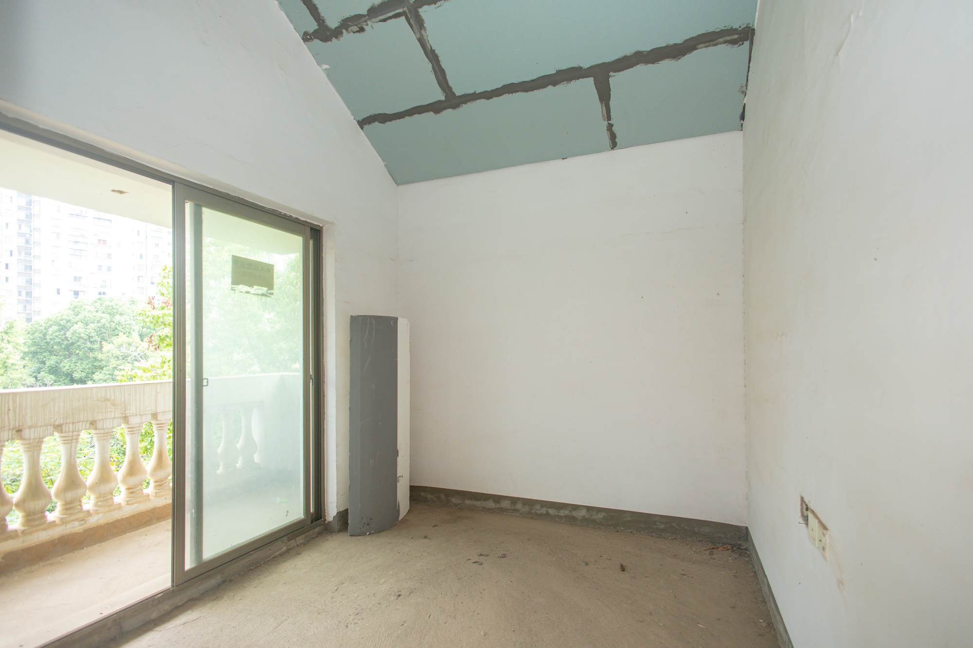 碧桂园威尼斯城 5室2厅5卫 598.98万 碧桂园威尼斯城 5室2厅5卫 598.98万卧室