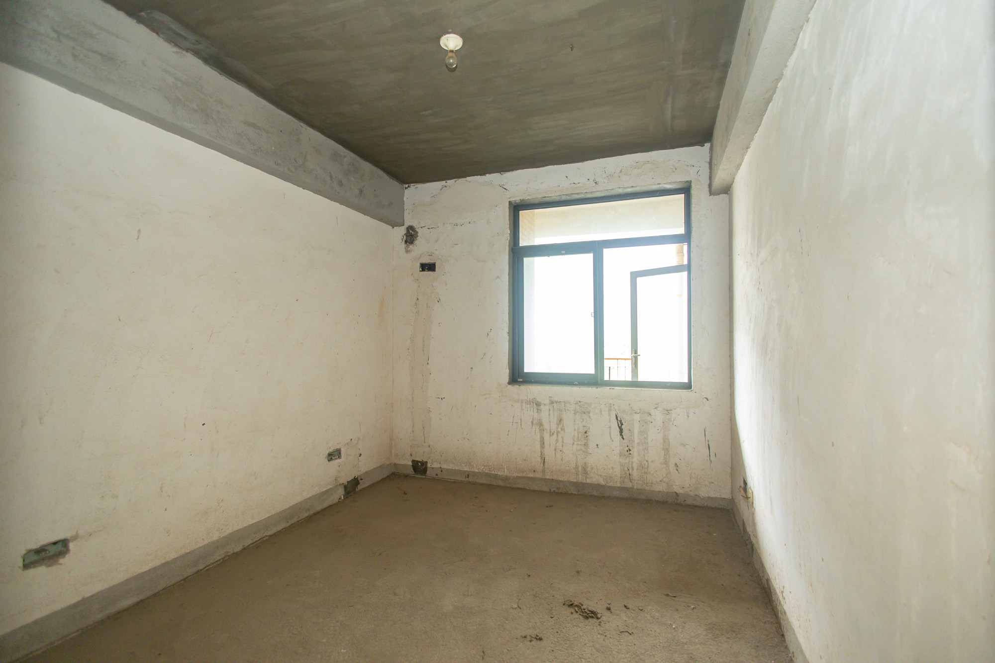 美林水郡 3室2厅2卫 86.00万 美林水郡 3室2厅2卫 86.00万卧室