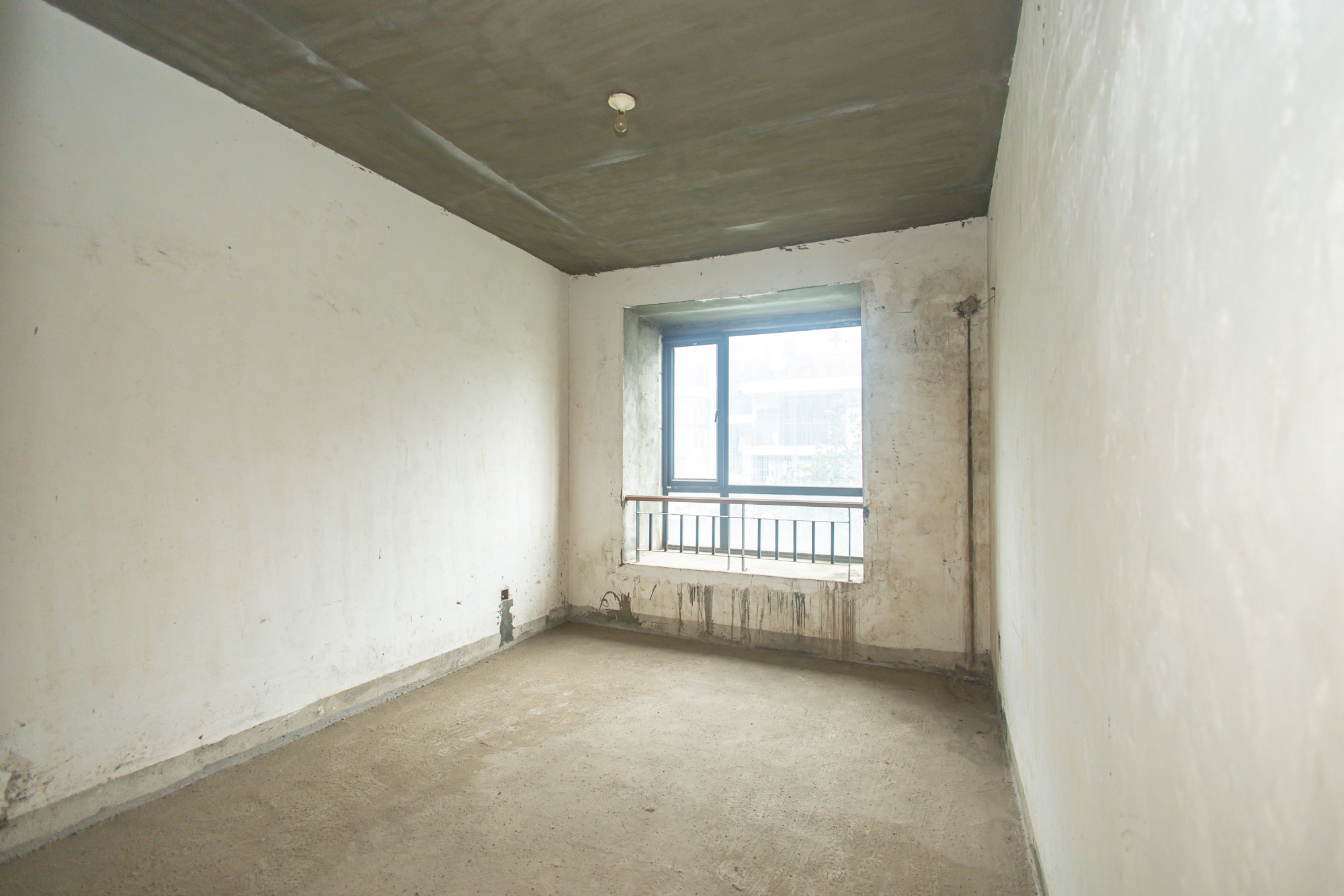 美林水郡 3室2厅2卫 86.00万 美林水郡 3室2厅2卫 86.00万卧室