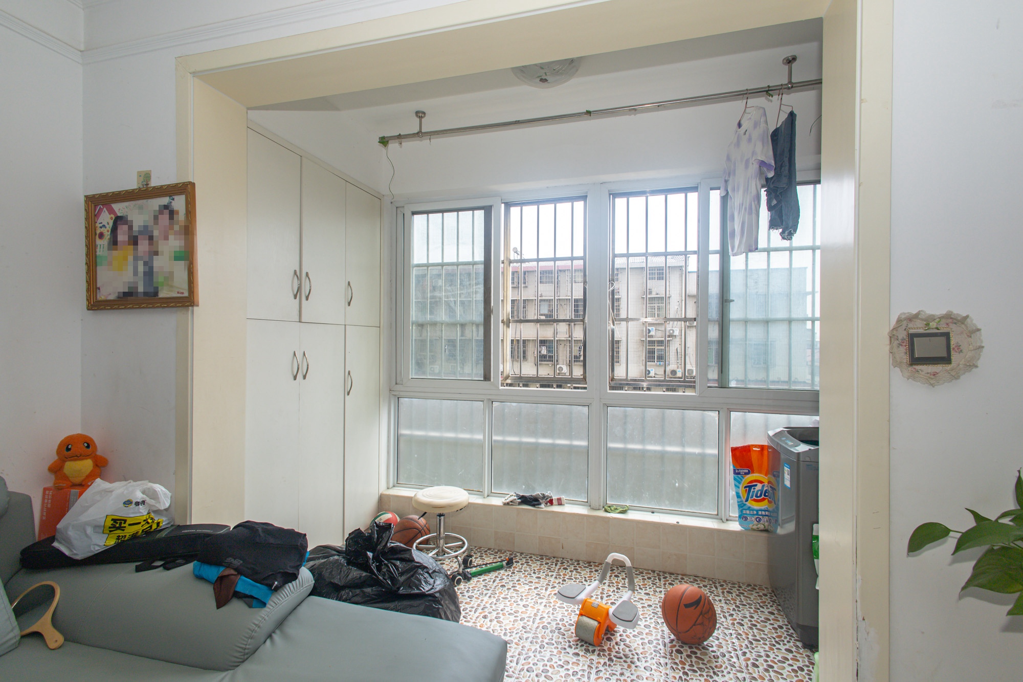 楚天世纪城西苑 3室2厅1卫 63.8万 楚天世纪城西苑 3室2厅1卫 63.8万阳台