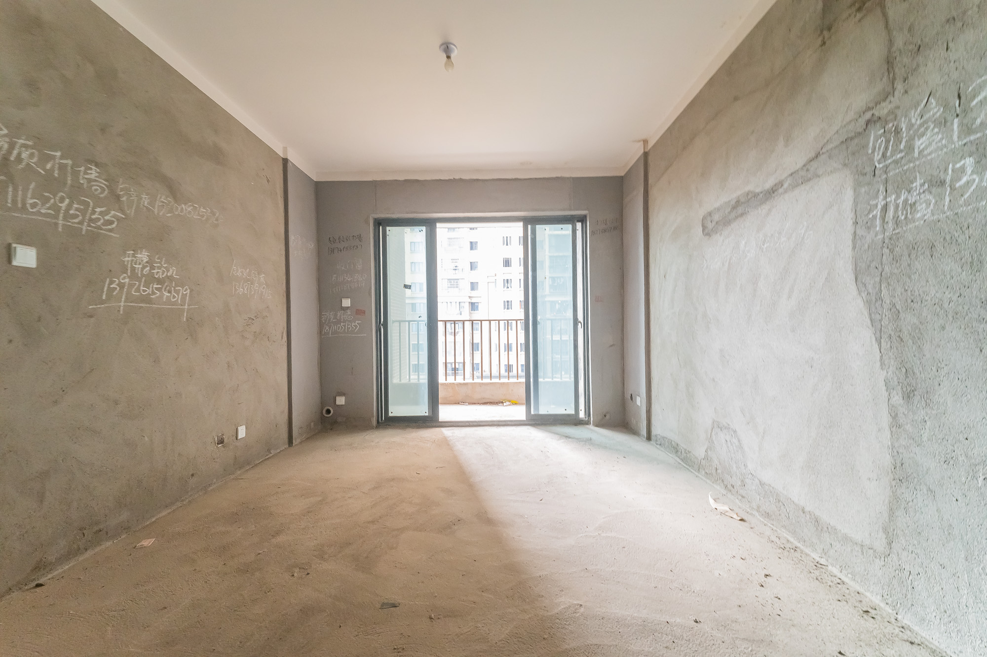 深业睿城 2室1厅1卫 53.0万 深业睿城 2室1厅1卫 53.0万客厅