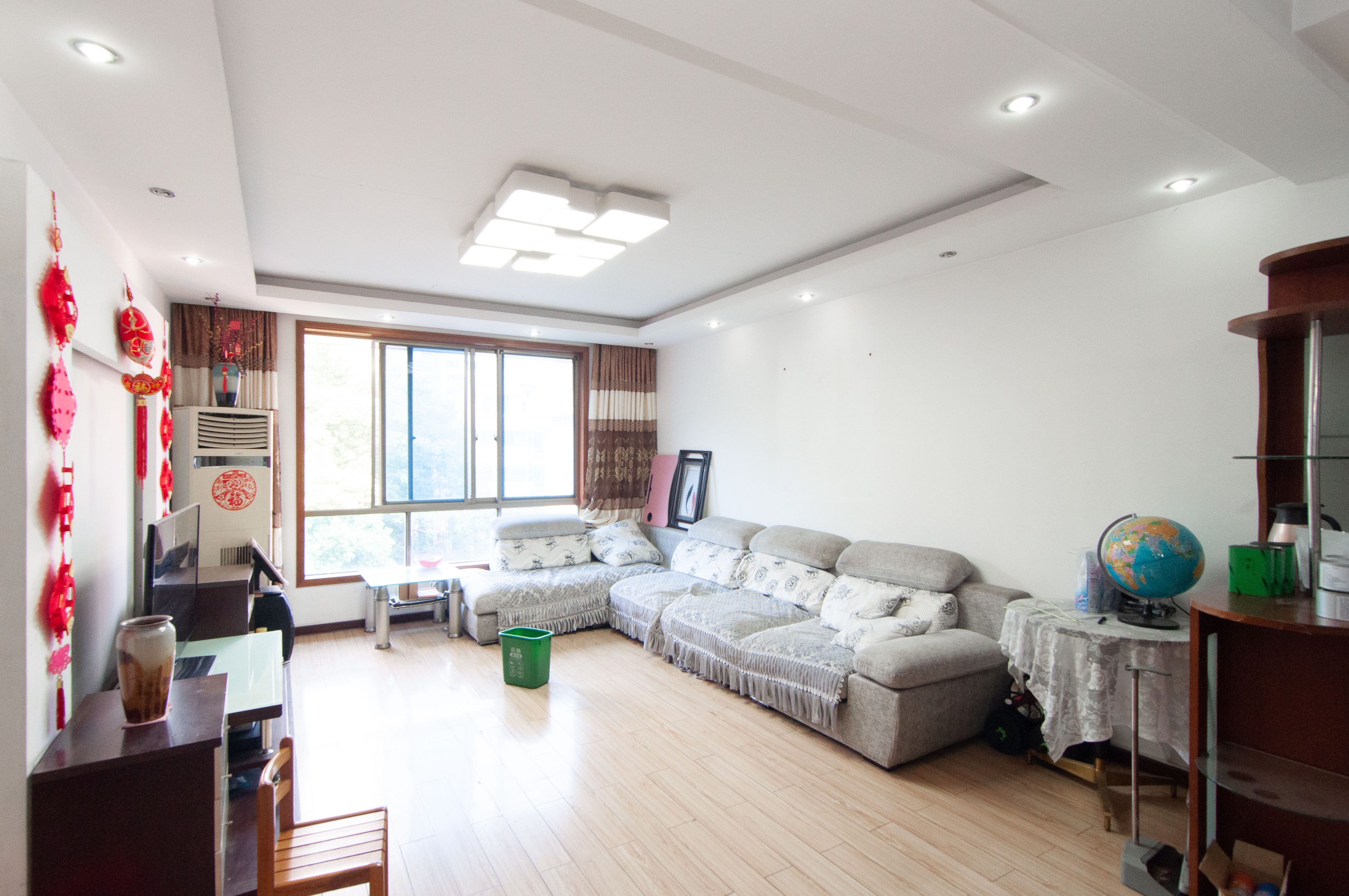 阳明山庄 4室2厅3卫 73.8万 阳明山庄 4室2厅3卫 73.8万其他