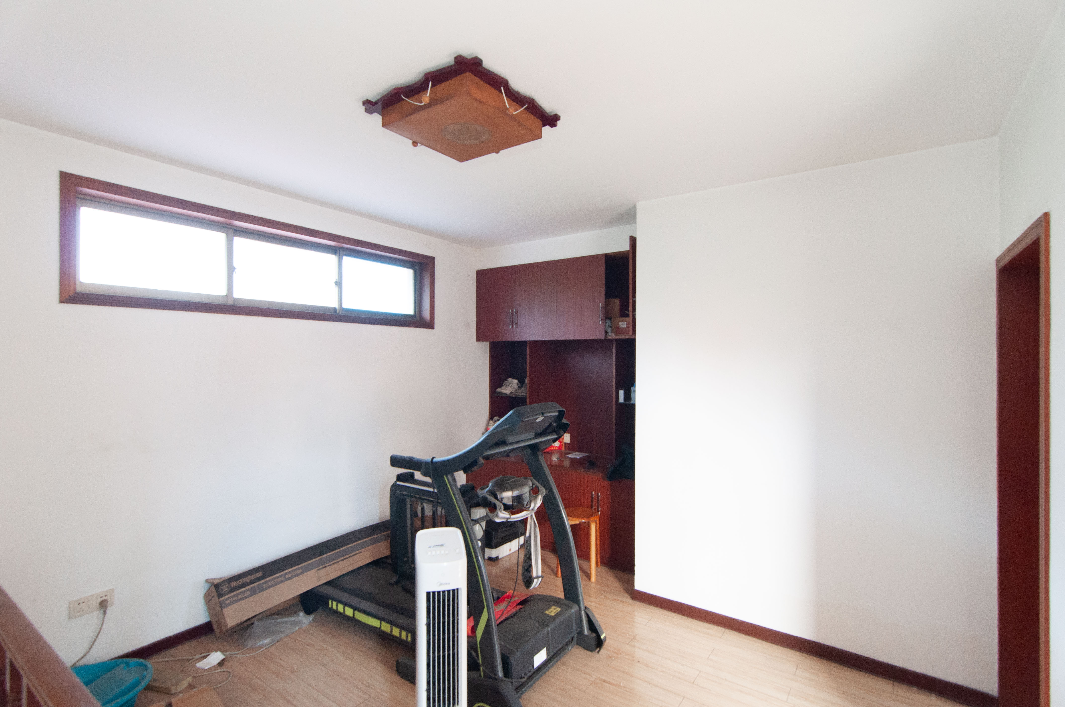 阳明山庄 4室2厅3卫 73.8万 阳明山庄 4室2厅3卫 73.8万其他