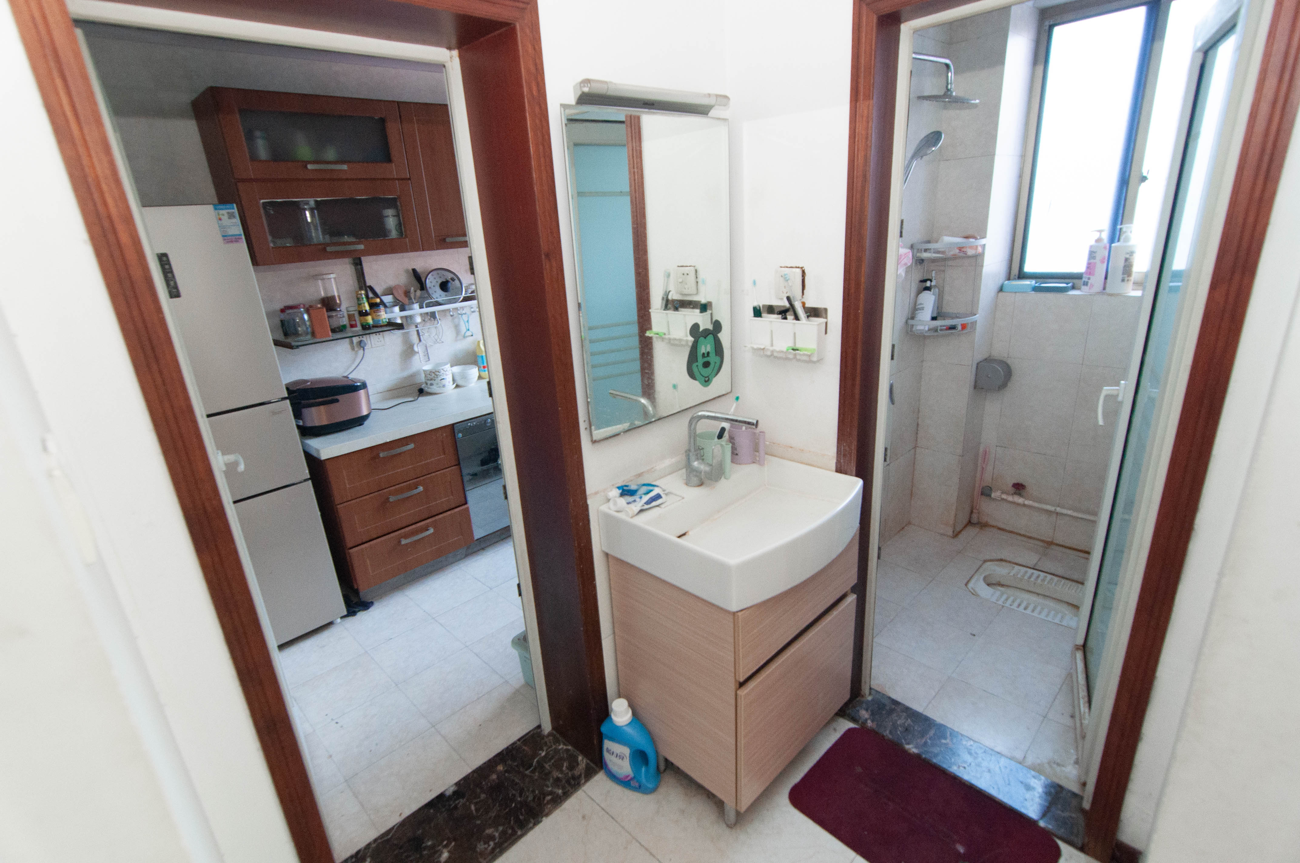 阳明山庄 4室2厅3卫 73.8万 阳明山庄 4室2厅3卫 73.8万卫生间