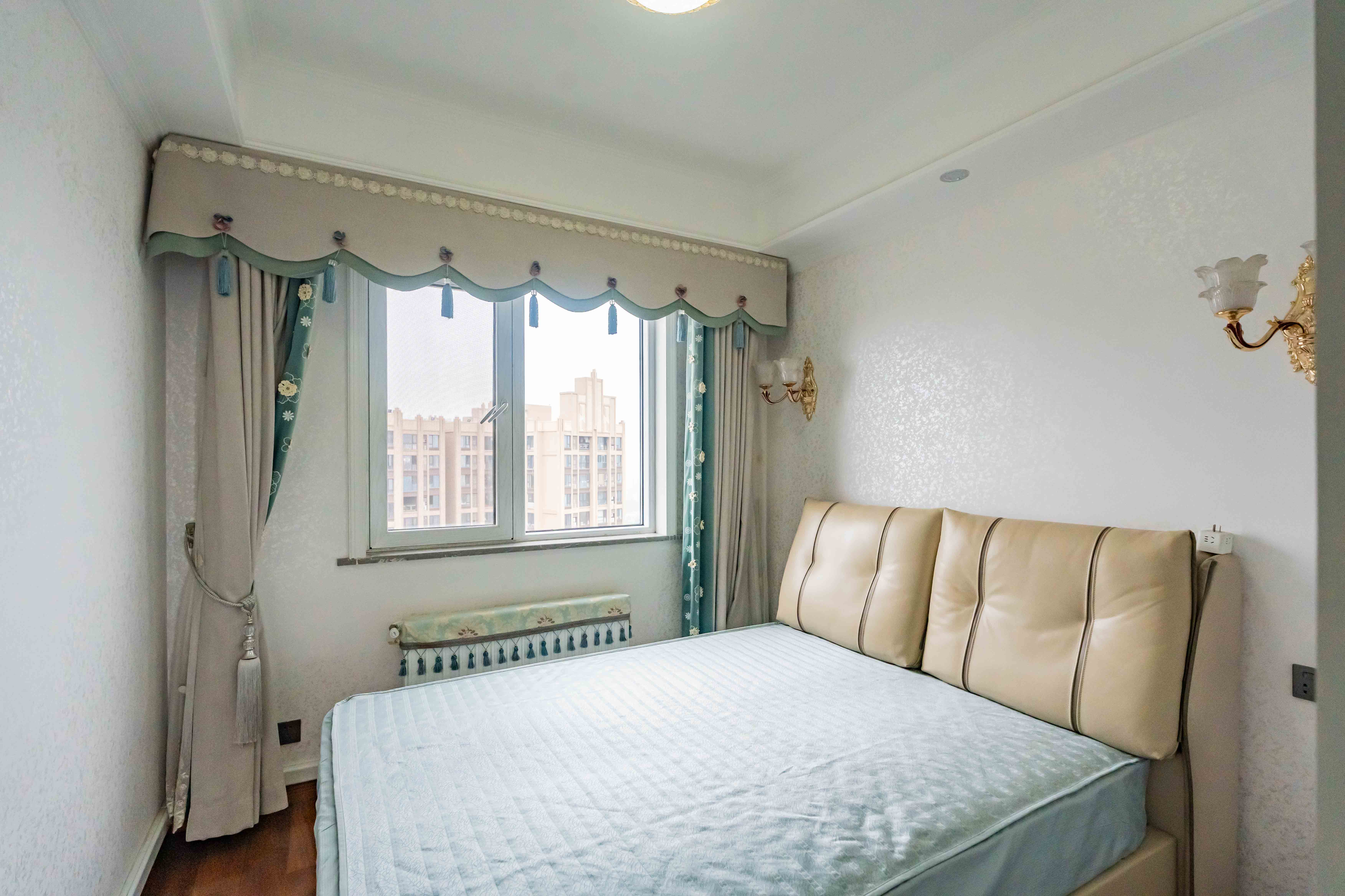 上园商住小区 4室2厅2卫 158.0万 上园商住小区 4室2厅2卫 158.0万卧室