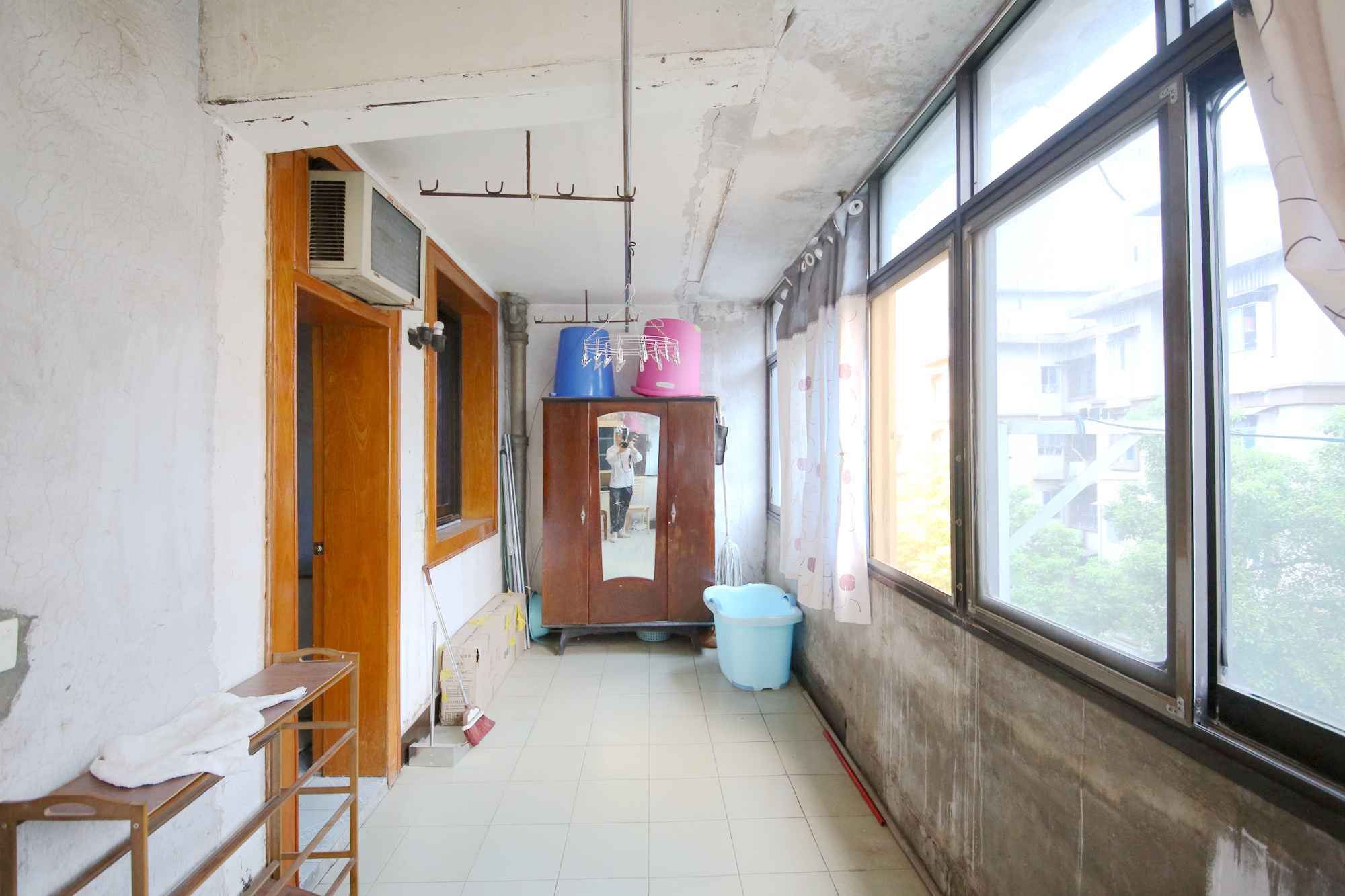燕山街社区  2室1厅1卫   49.50万阳台