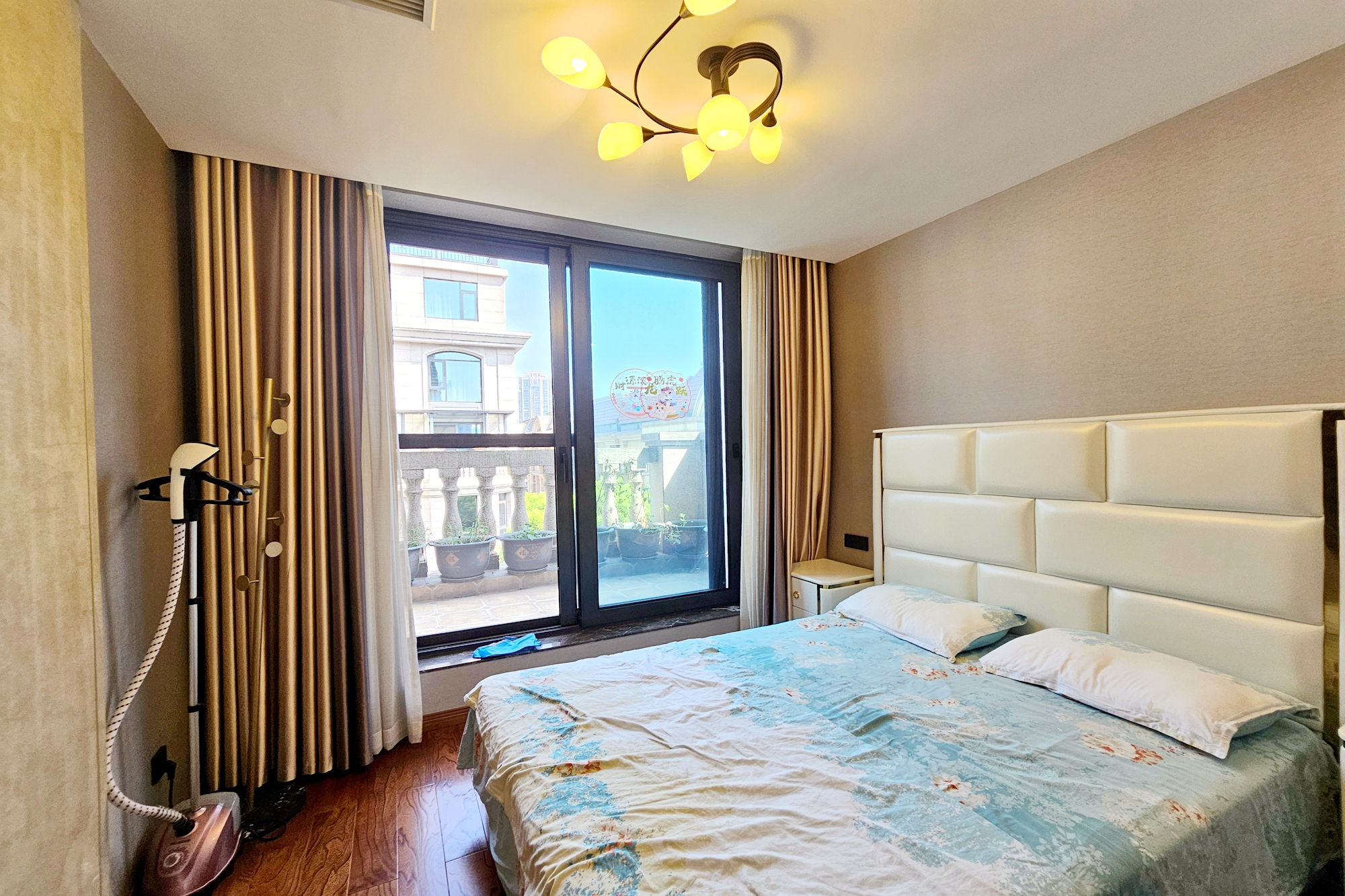 明昇壹城（明昇时代广场）一期  4室2厅2卫    318.0万卧室