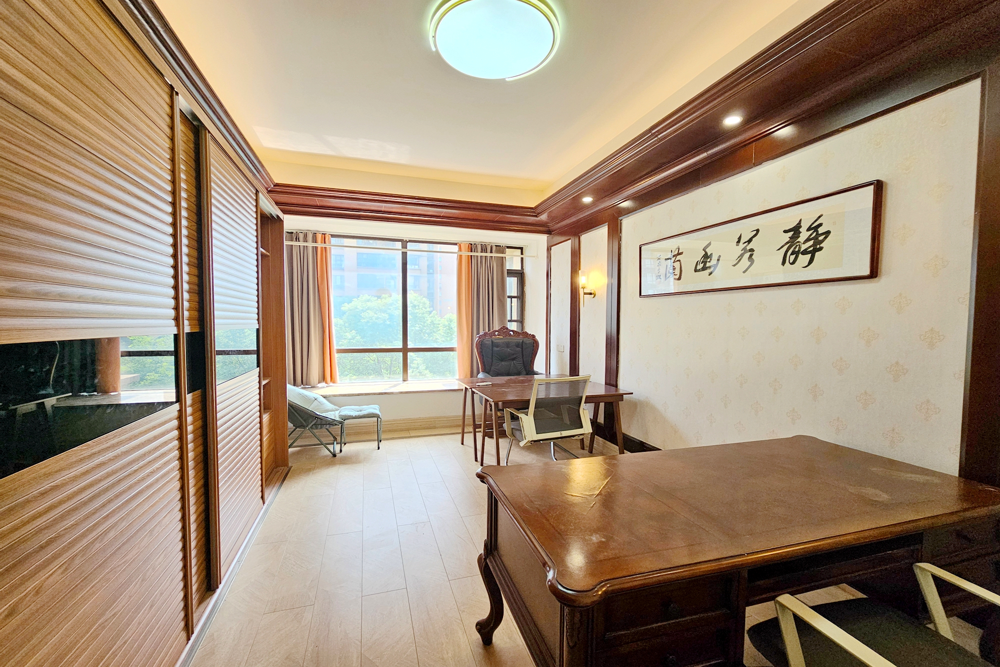 融科檀香山（融科紫檀、香山国际）  5室3厅4卫   328.00万其他