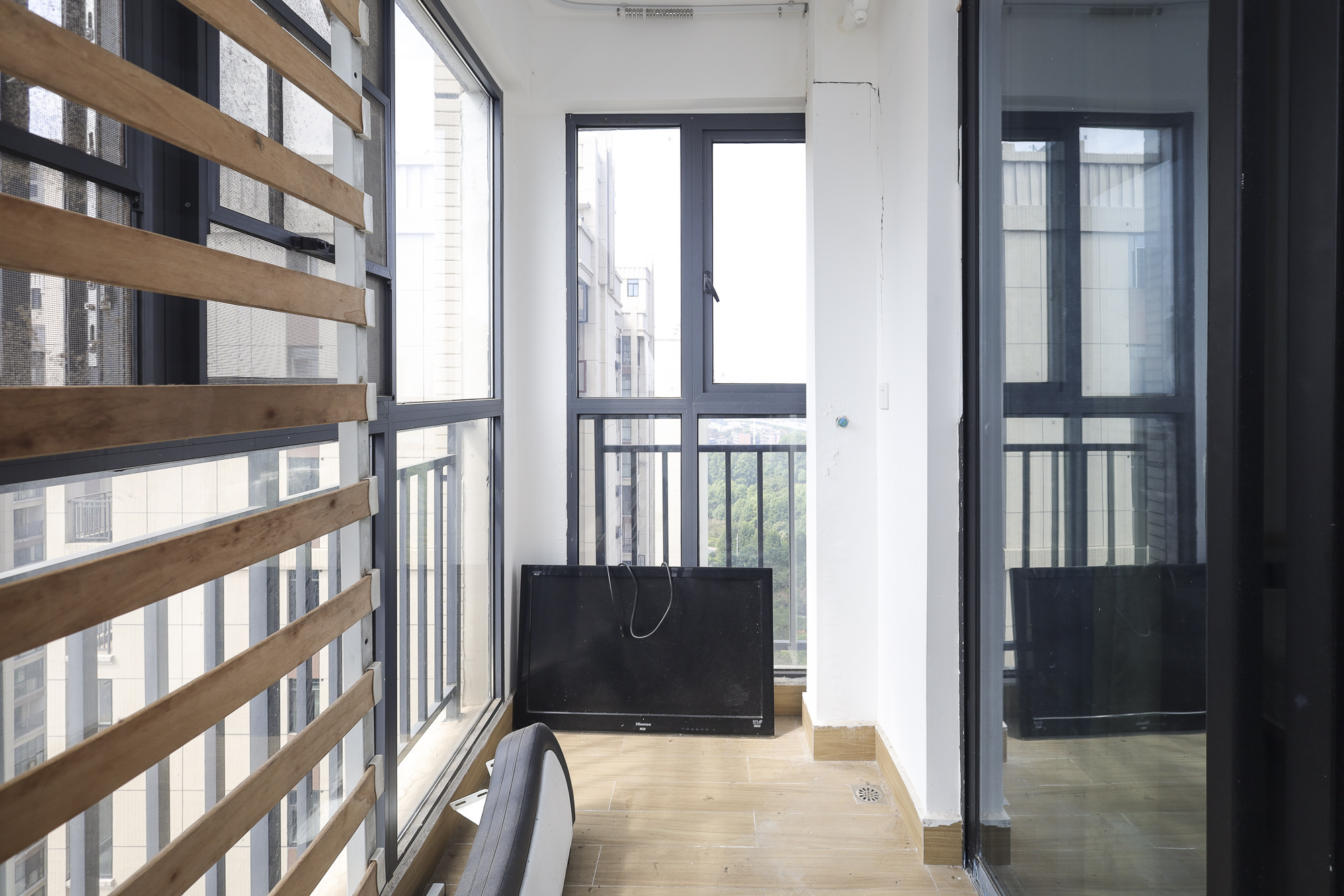 幸福考拉789 4室2厅2卫 105.0万 幸福考拉789 4室2厅2卫 105.0万阳台