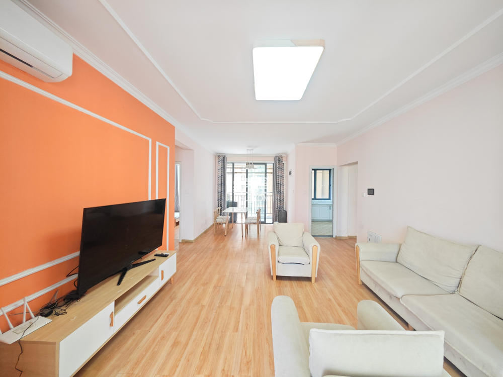 西湖鸿运佳苑  3室2厅2卫    92.0万